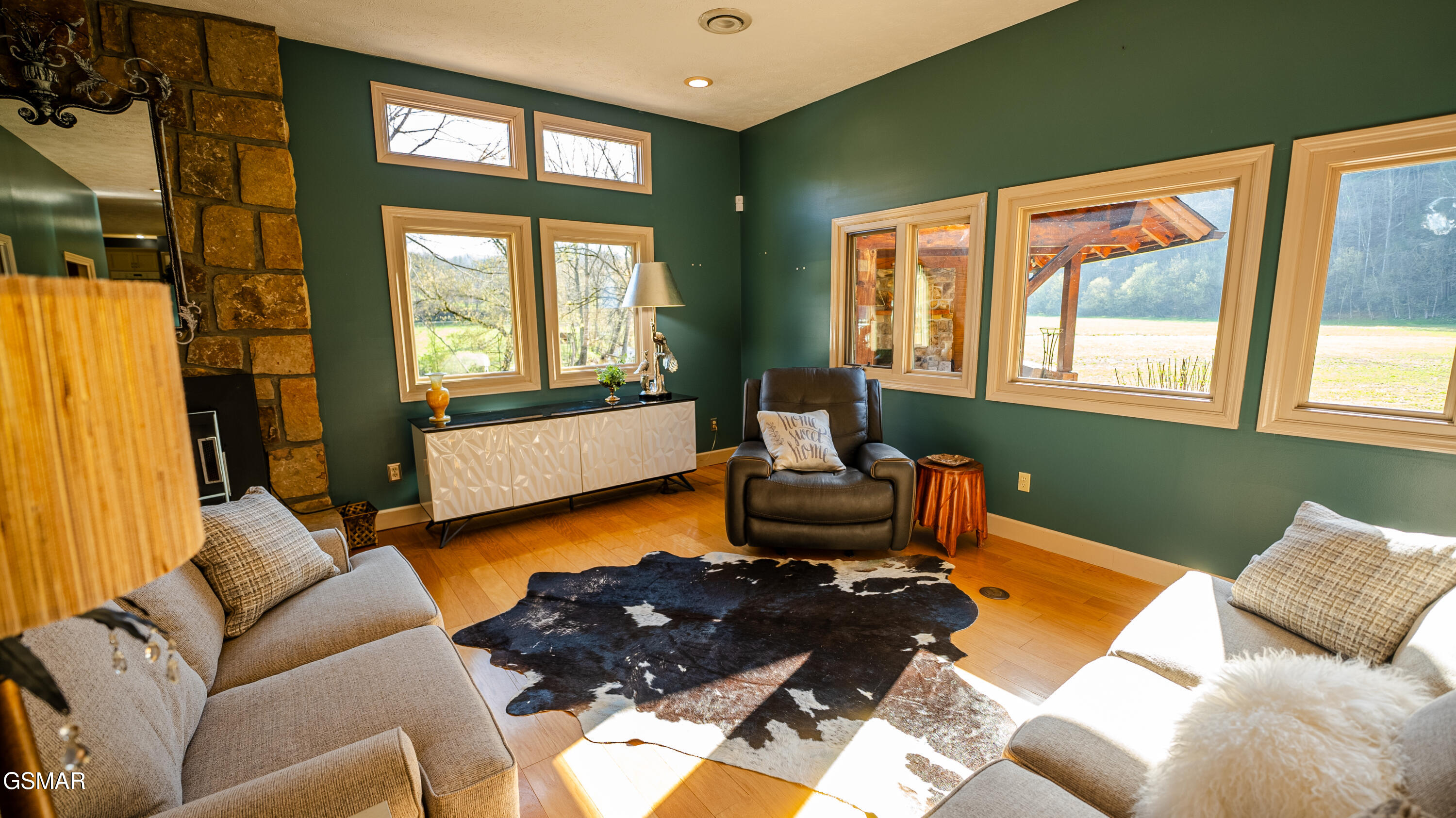 4242 Pearl Valley Road Sevierville TN 37876