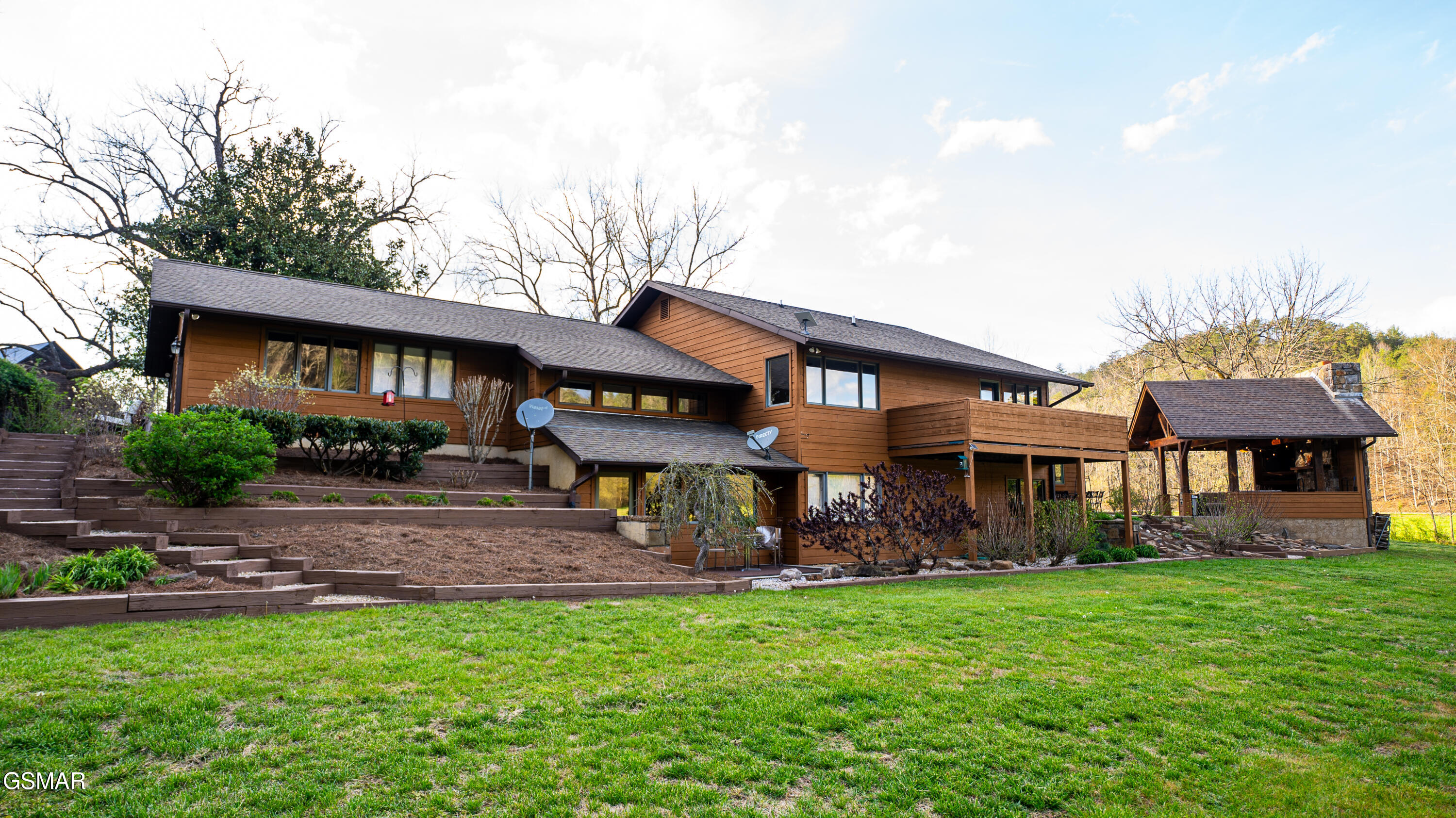 4242 Pearl Valley Road Sevierville TN 37876