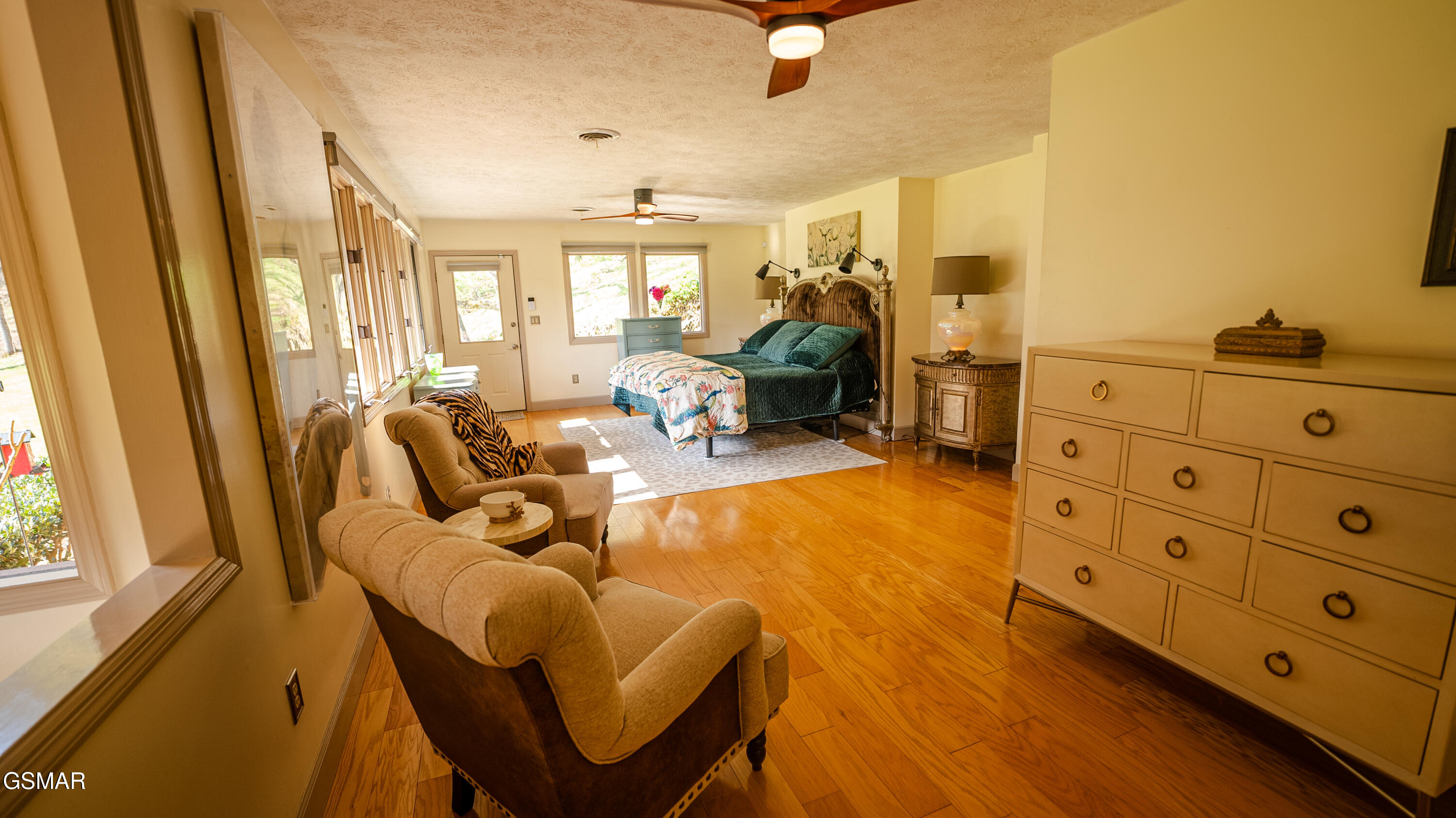 4242 Pearl Valley Road Sevierville TN 37876