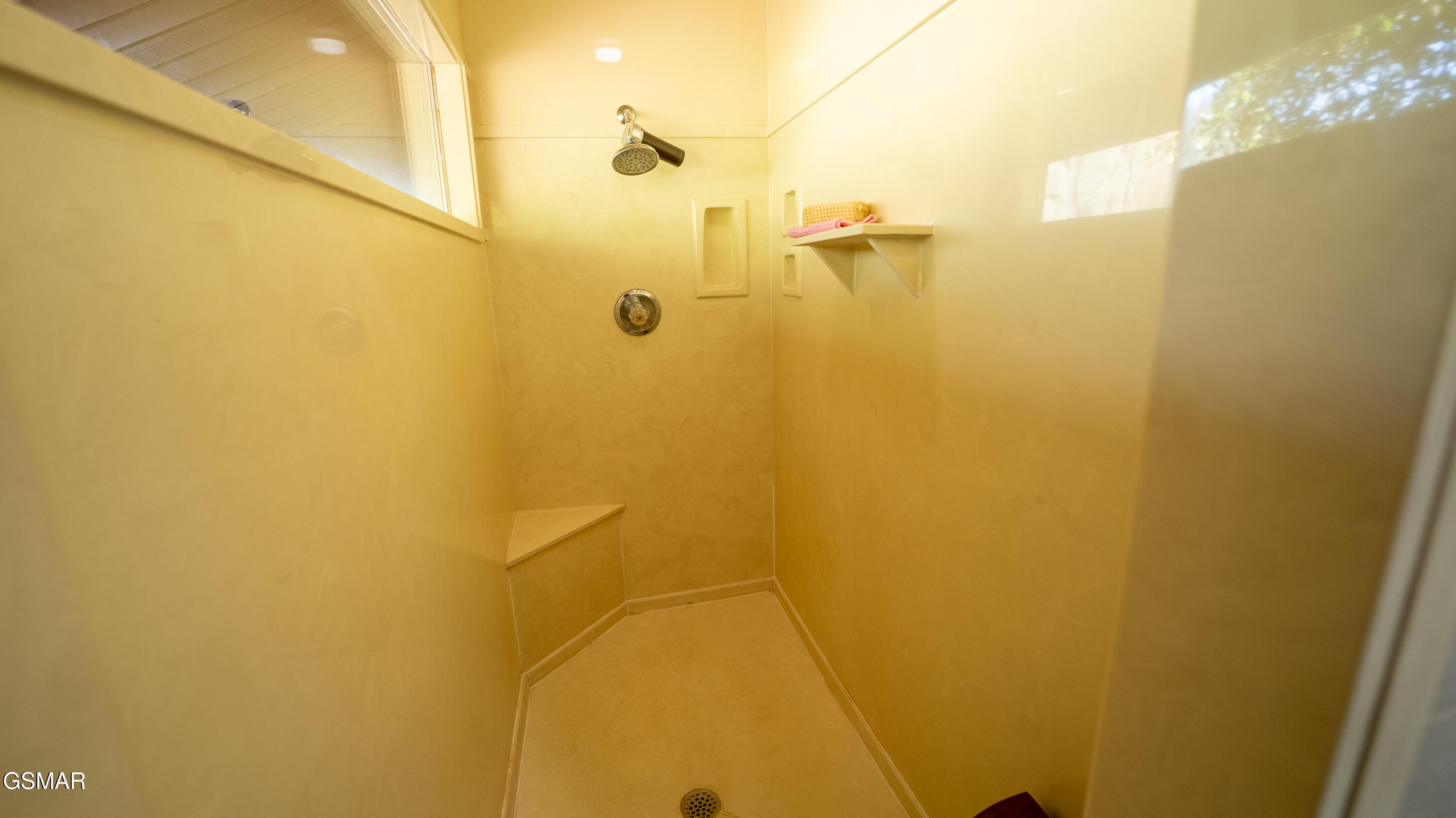 4242 Pearl Valley Road Sevierville TN 37876