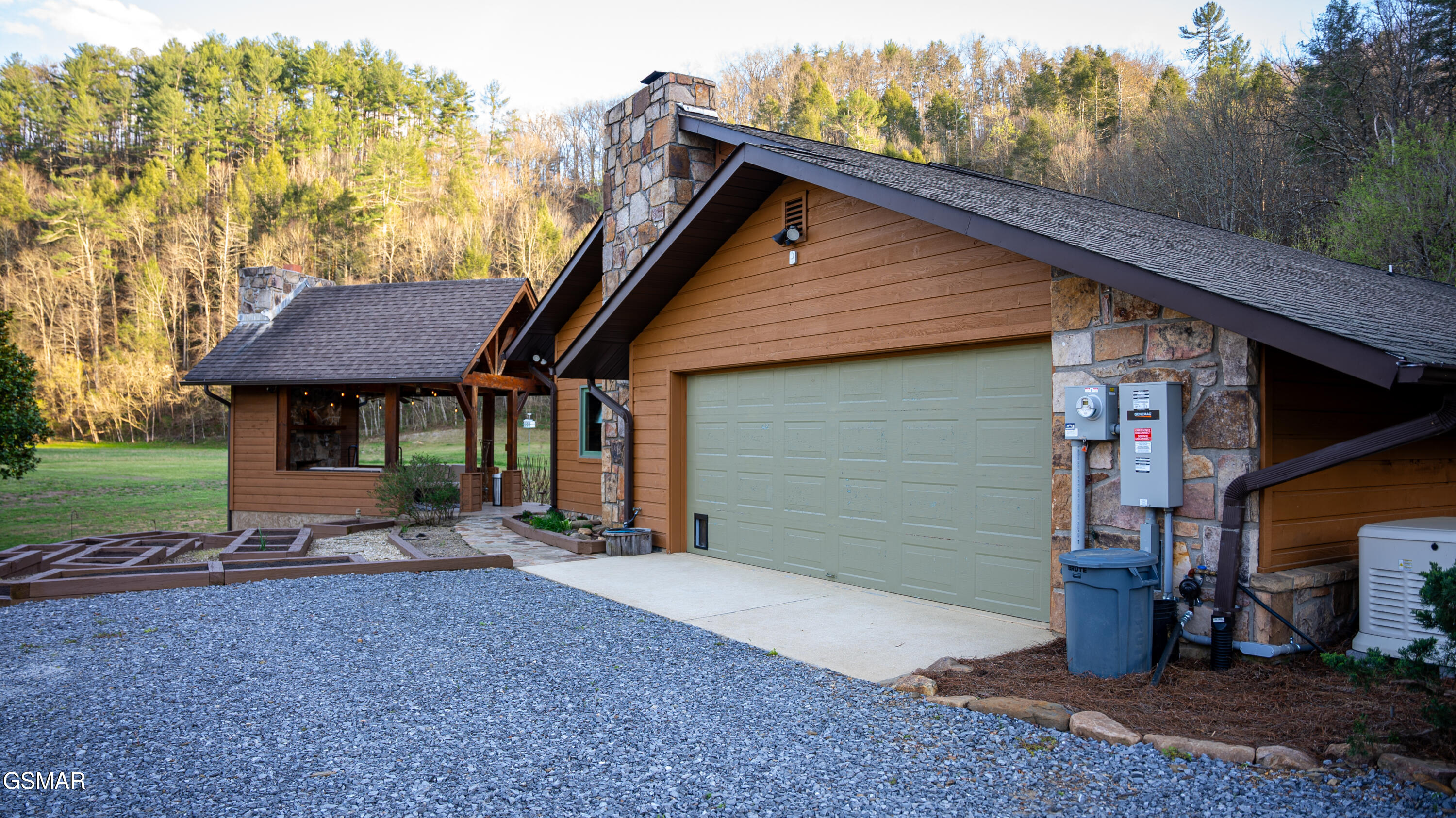 4242 Pearl Valley Road Sevierville TN 37876