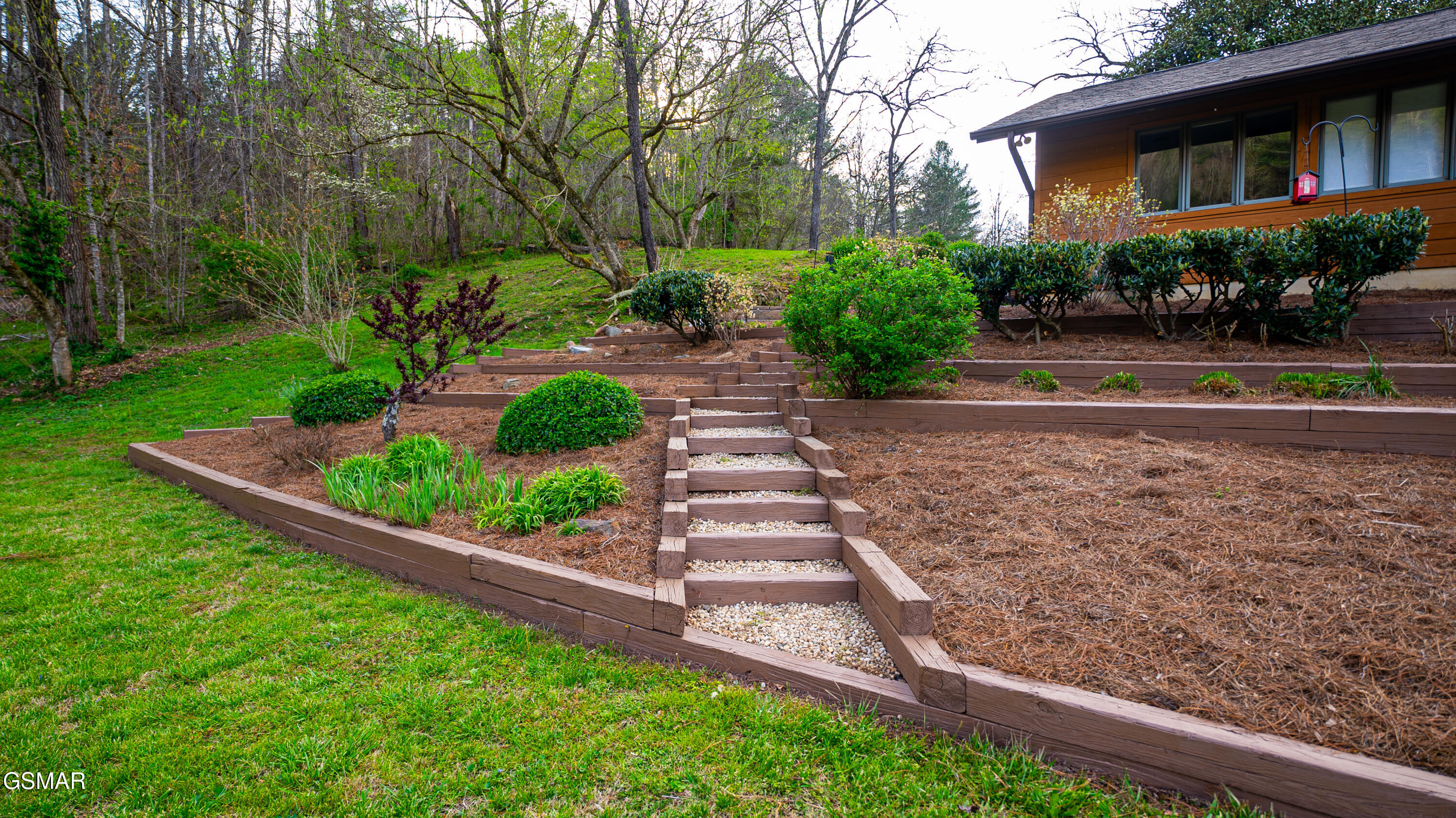4242 Pearl Valley Road Sevierville TN 37876