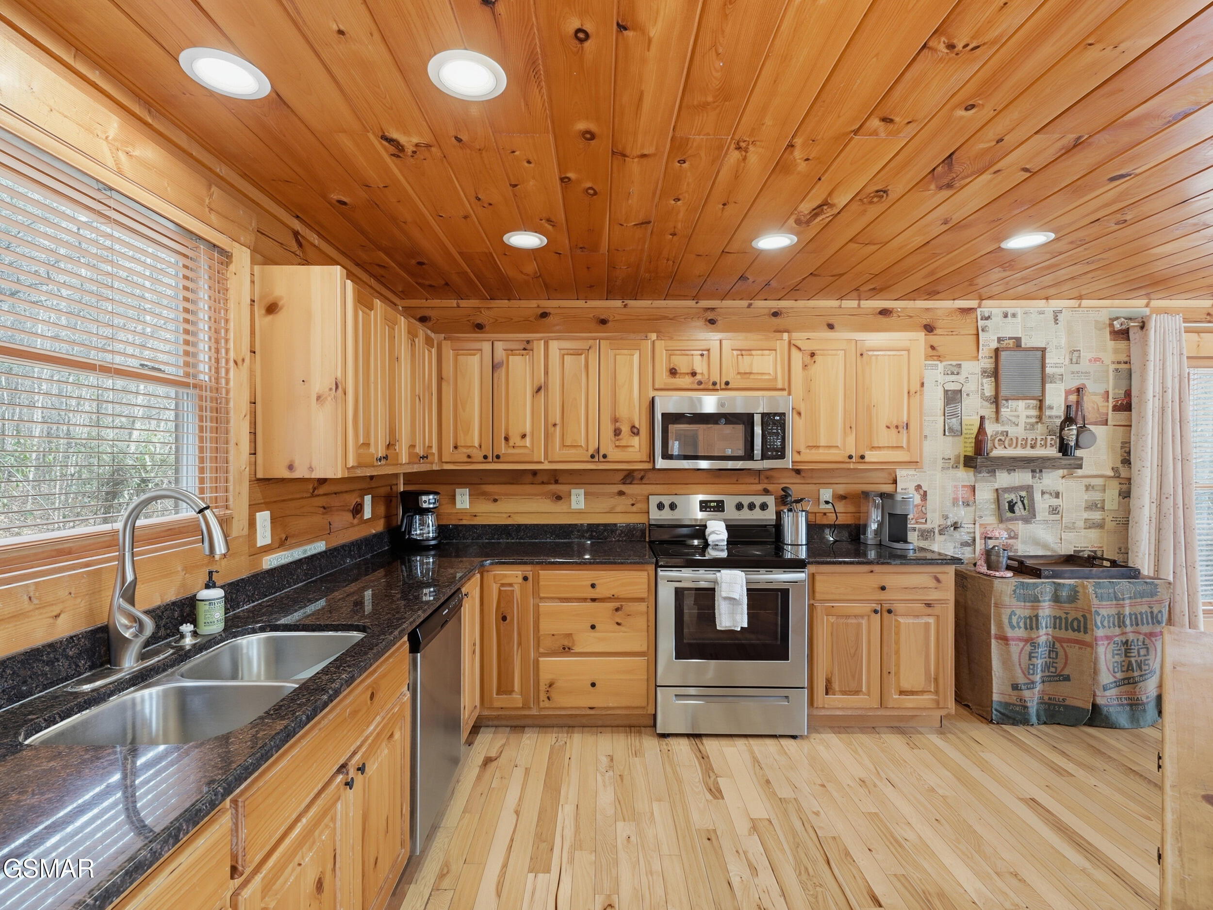 2336 Breezy Road Sevierville TN 37876