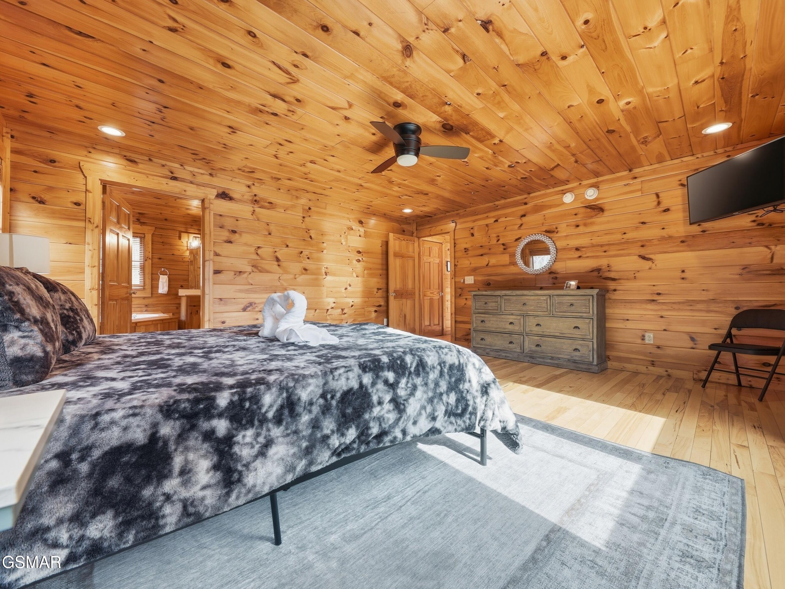 2336 Breezy Road Sevierville TN 37876