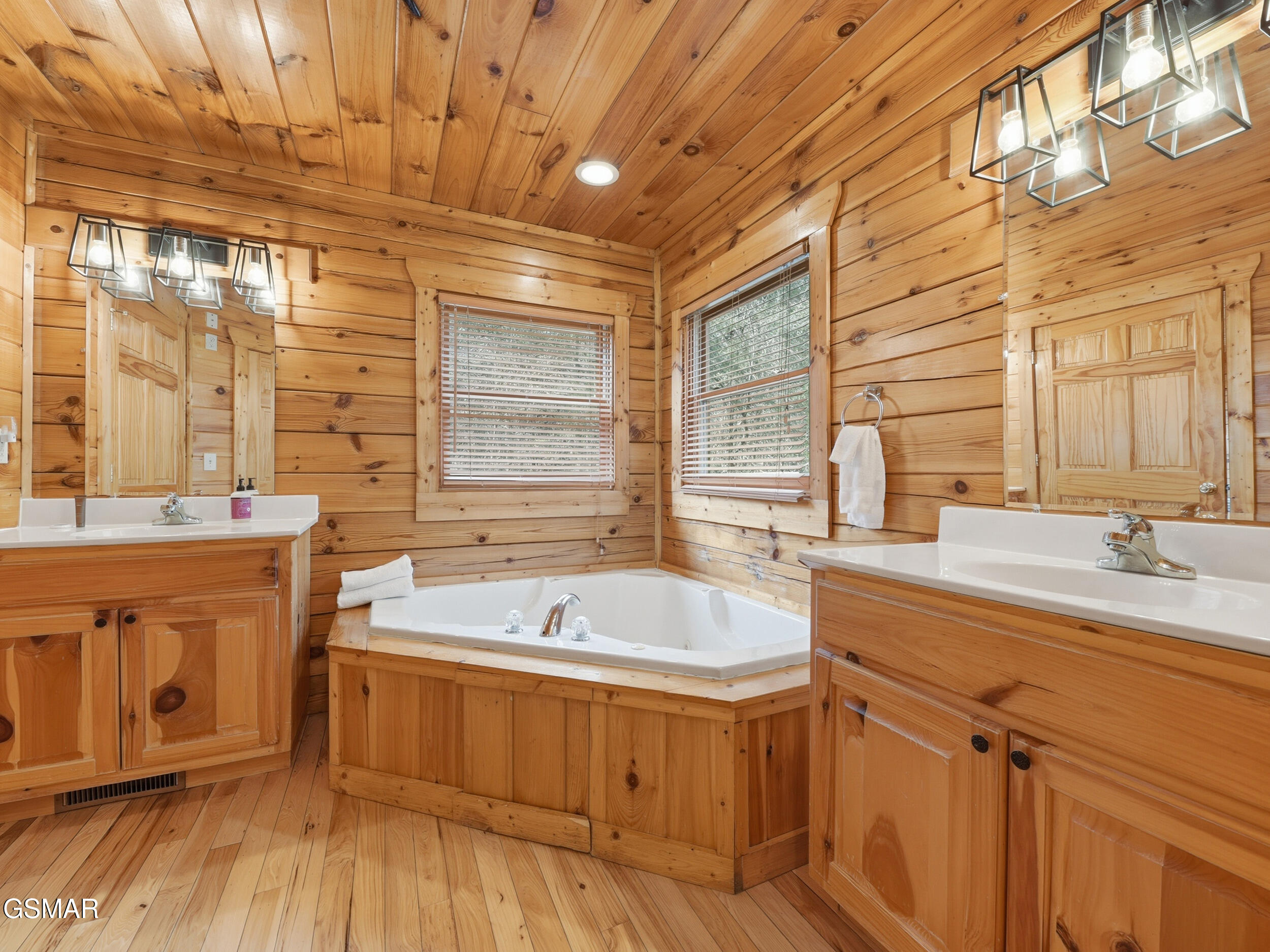 2336 Breezy Road Sevierville TN 37876