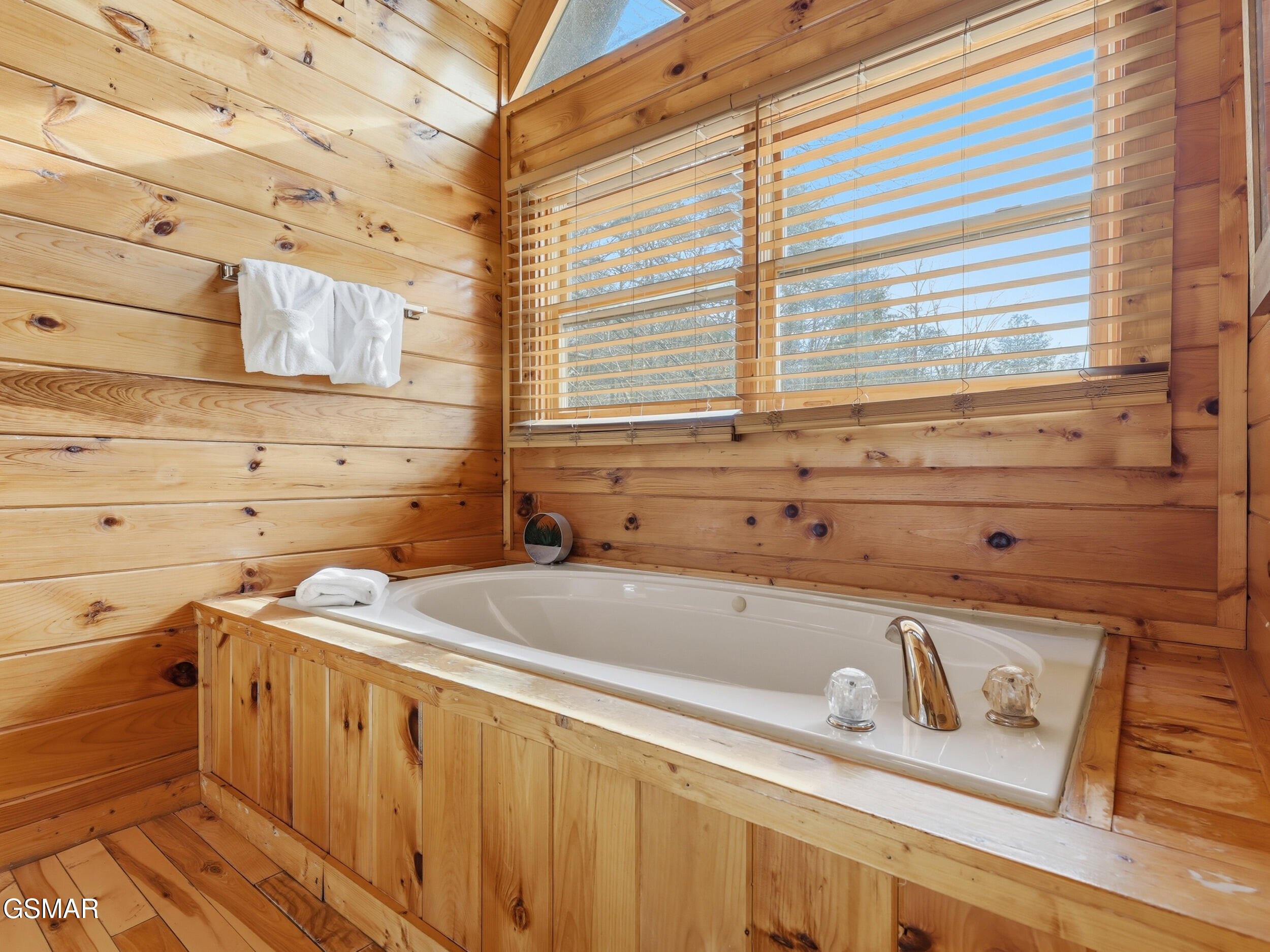 2336 Breezy Road Sevierville TN 37876