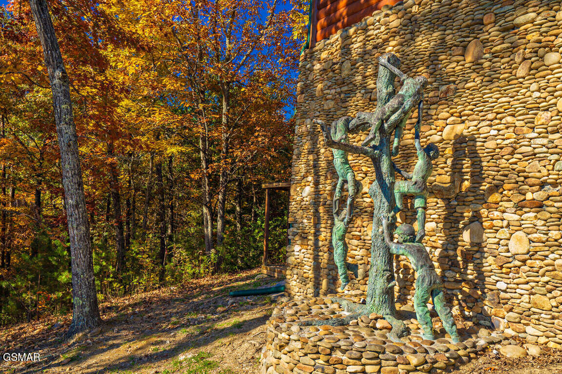 2748 Cats Paw Lane Sevierville TN 37862