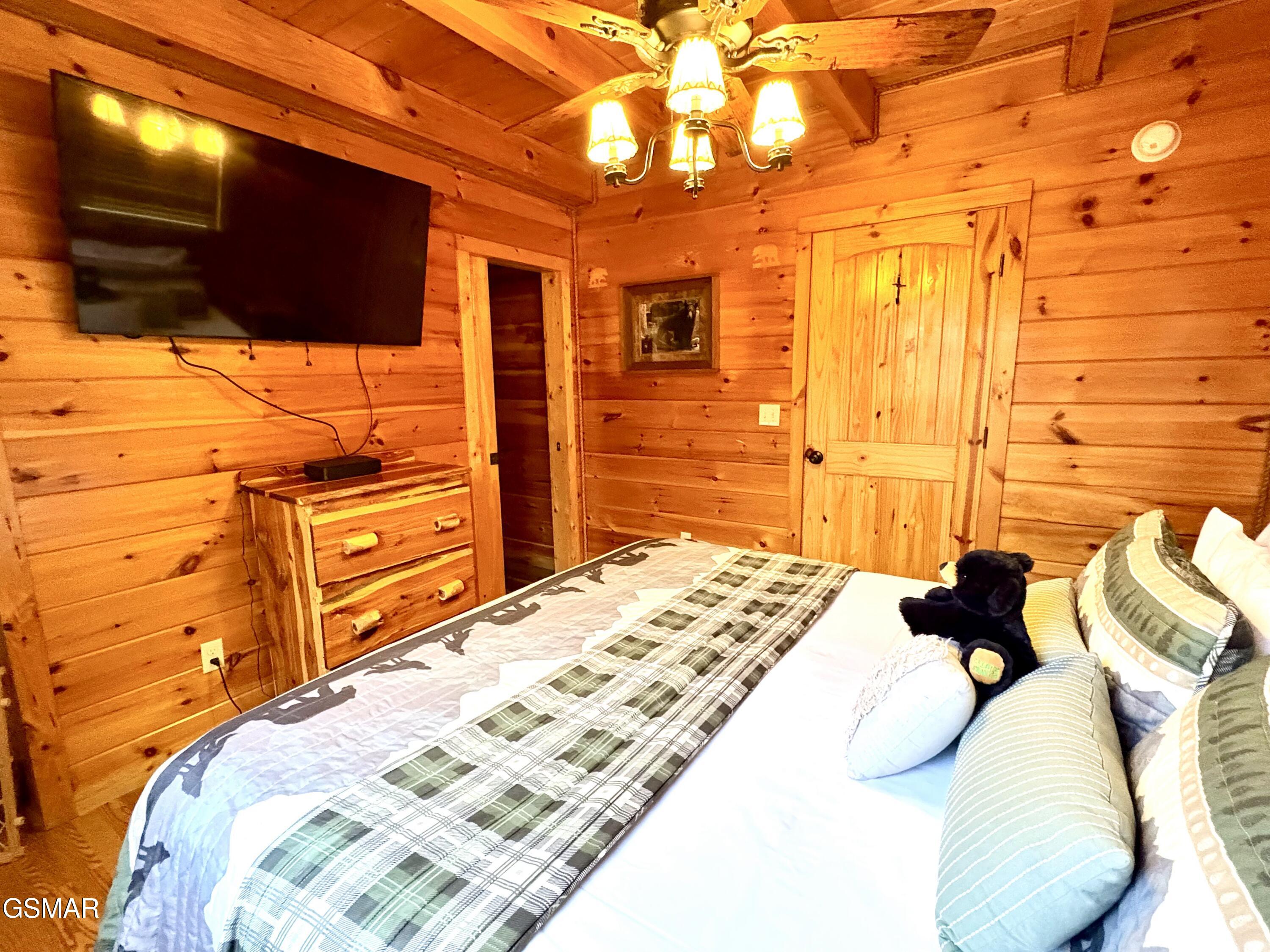 2748 Cats Paw Lane Sevierville TN 37862