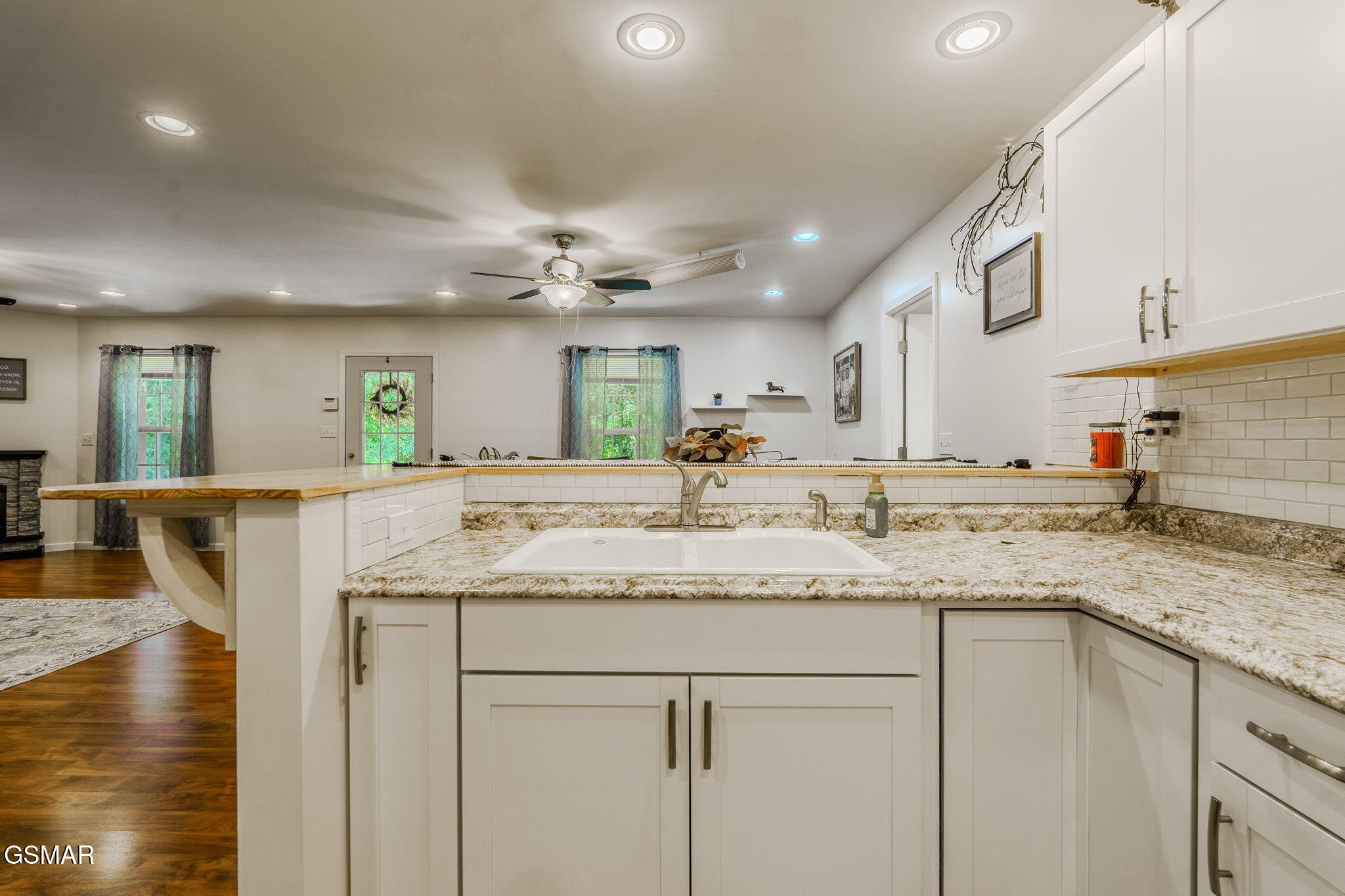 1819 Ally Lane Sevierville TN 37876