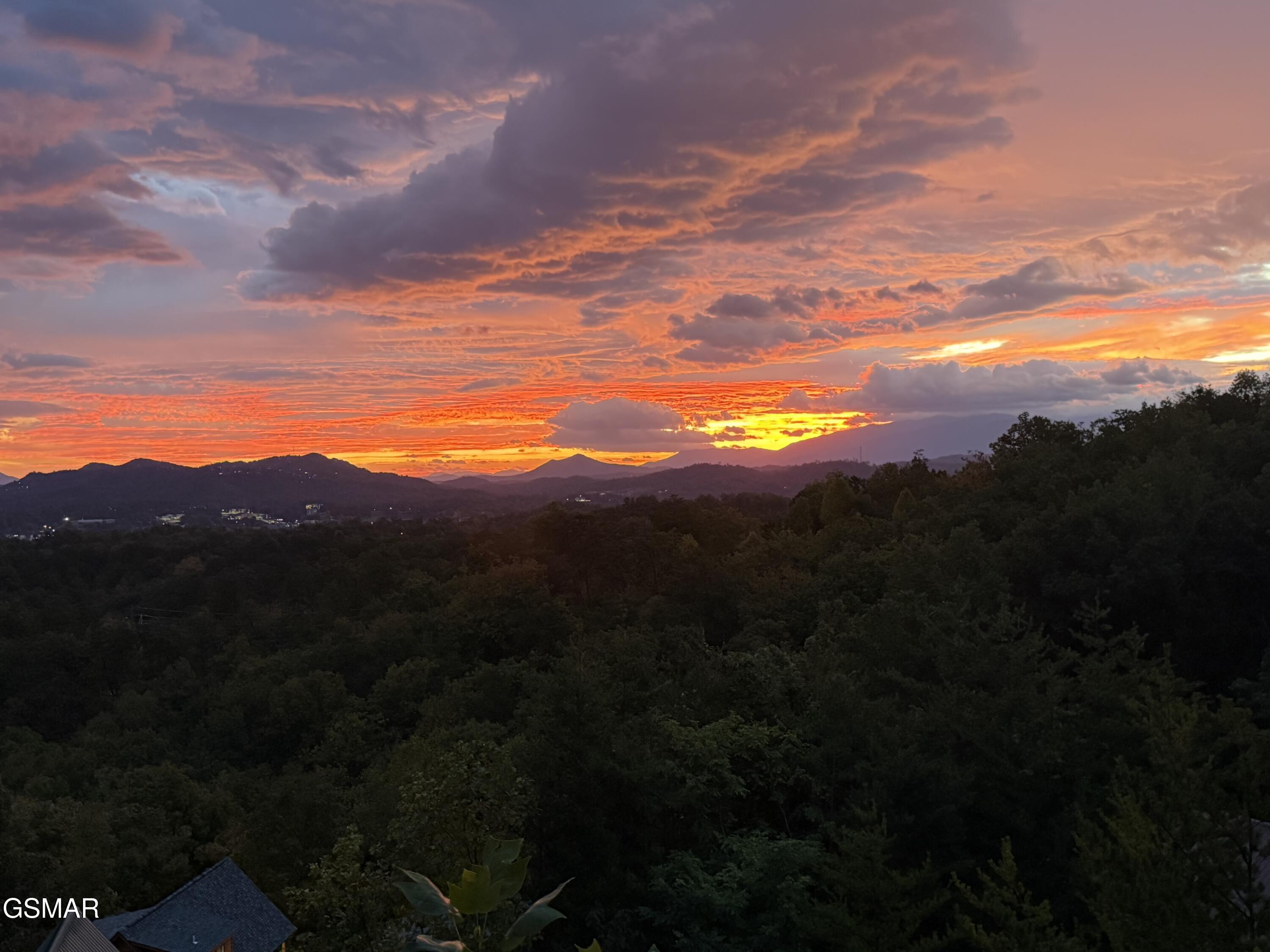 3321 Pine Peak Way Sevierville TN 37862