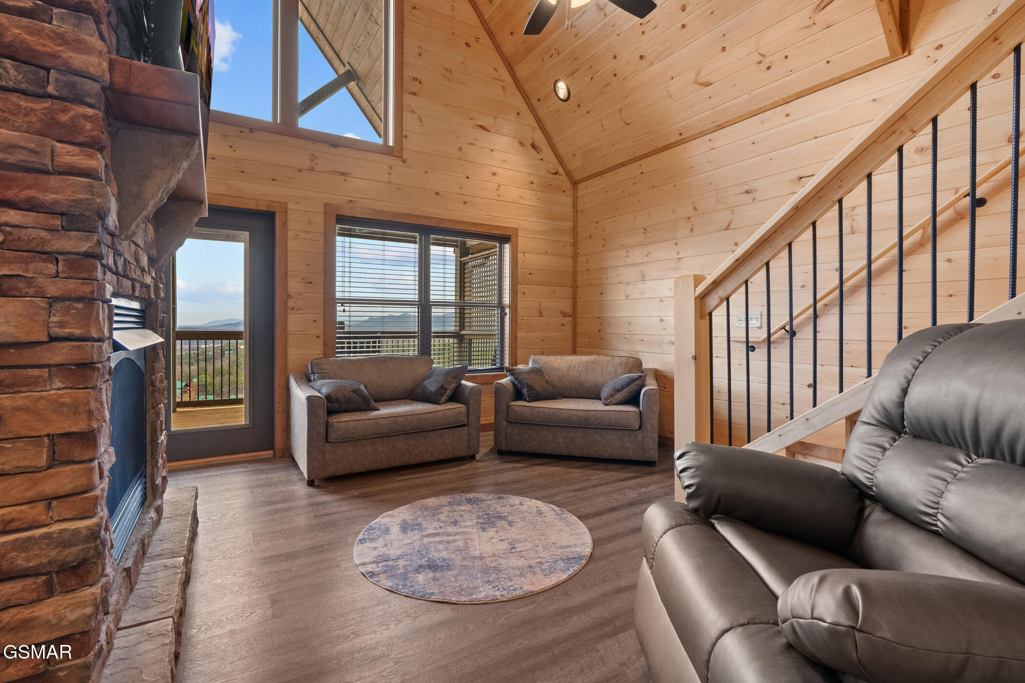 3321 Pine Peak Way Sevierville TN 37862