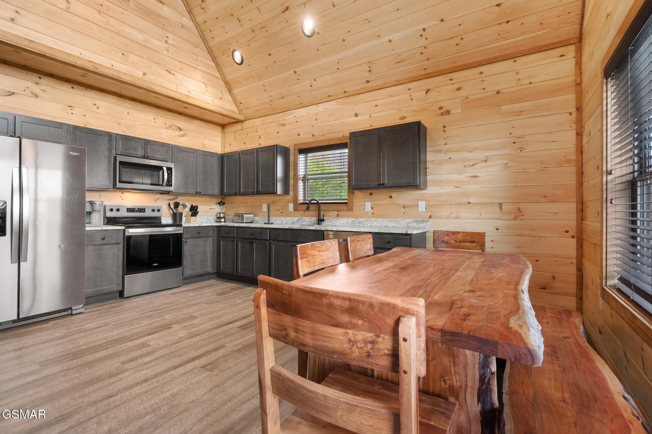 3321 Pine Peak Way Sevierville TN 37862