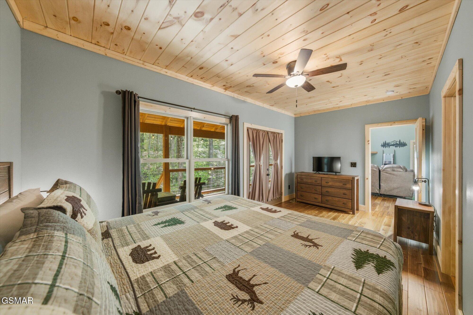 3045 Jones Creek Lane Sevierville TN 37862