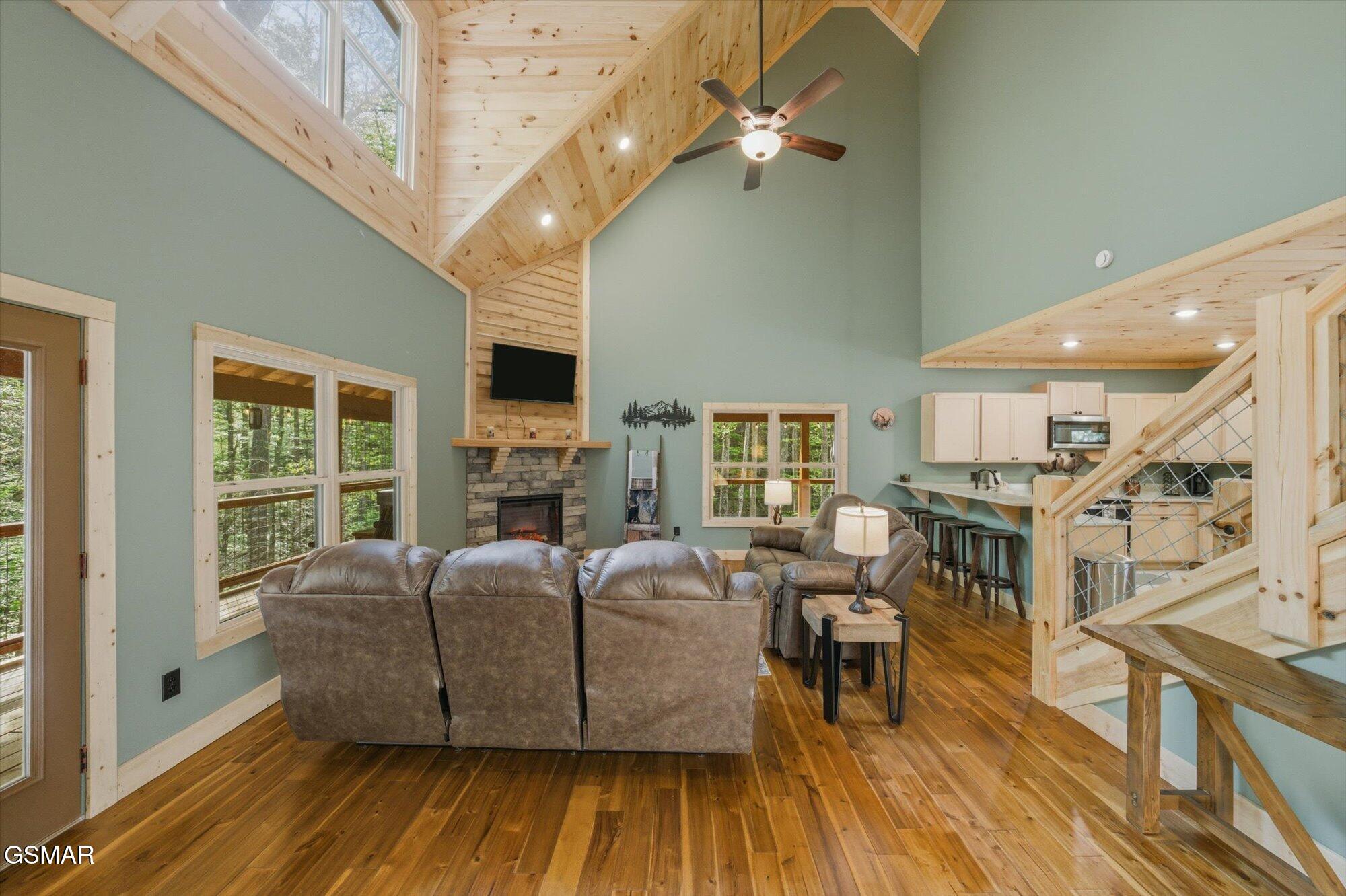 3045 Jones Creek Lane Sevierville TN 37862