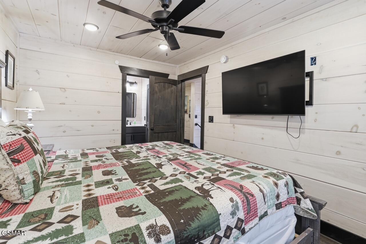 3032 Ridgetop Resort Way Pigeon Forge TN 37863