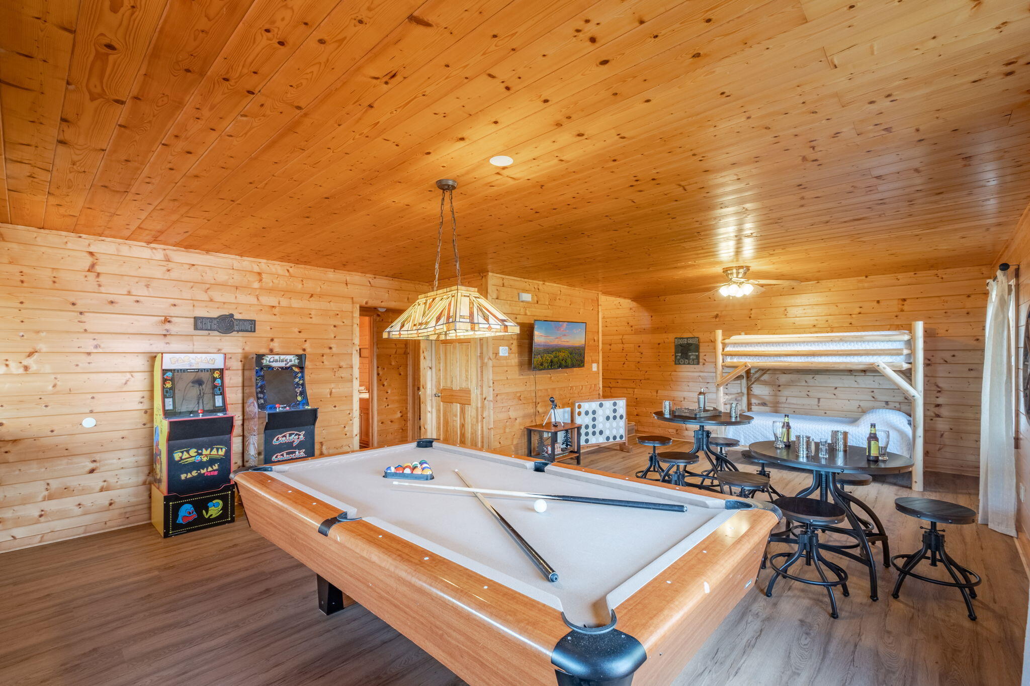 2044 Oakmont Drive Sevierville TN 37876