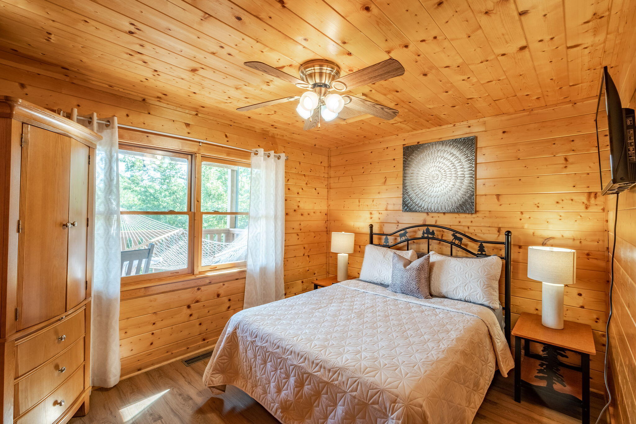 2044 Oakmont Drive Sevierville TN 37876