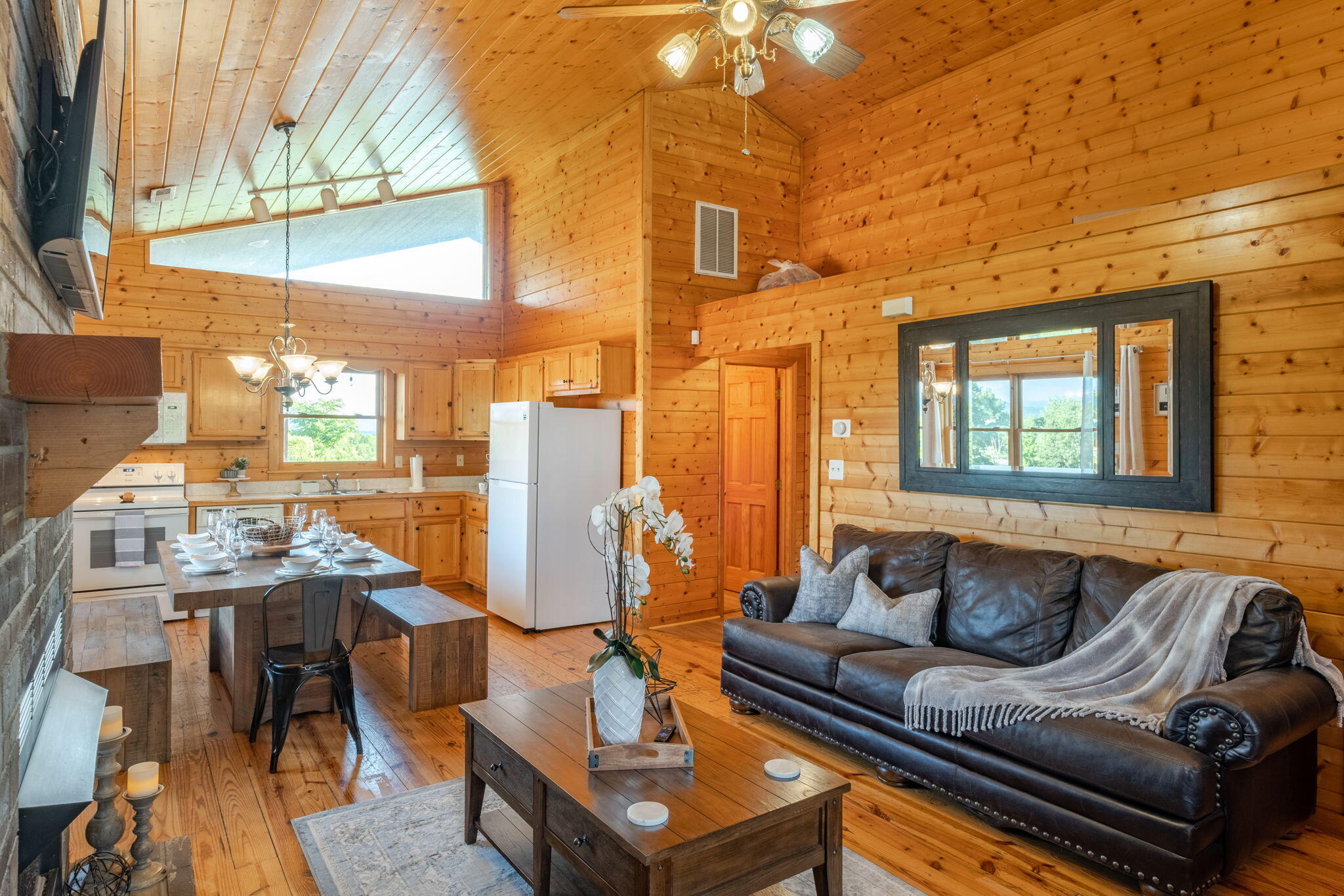 2044 Oakmont Drive Sevierville TN 37876