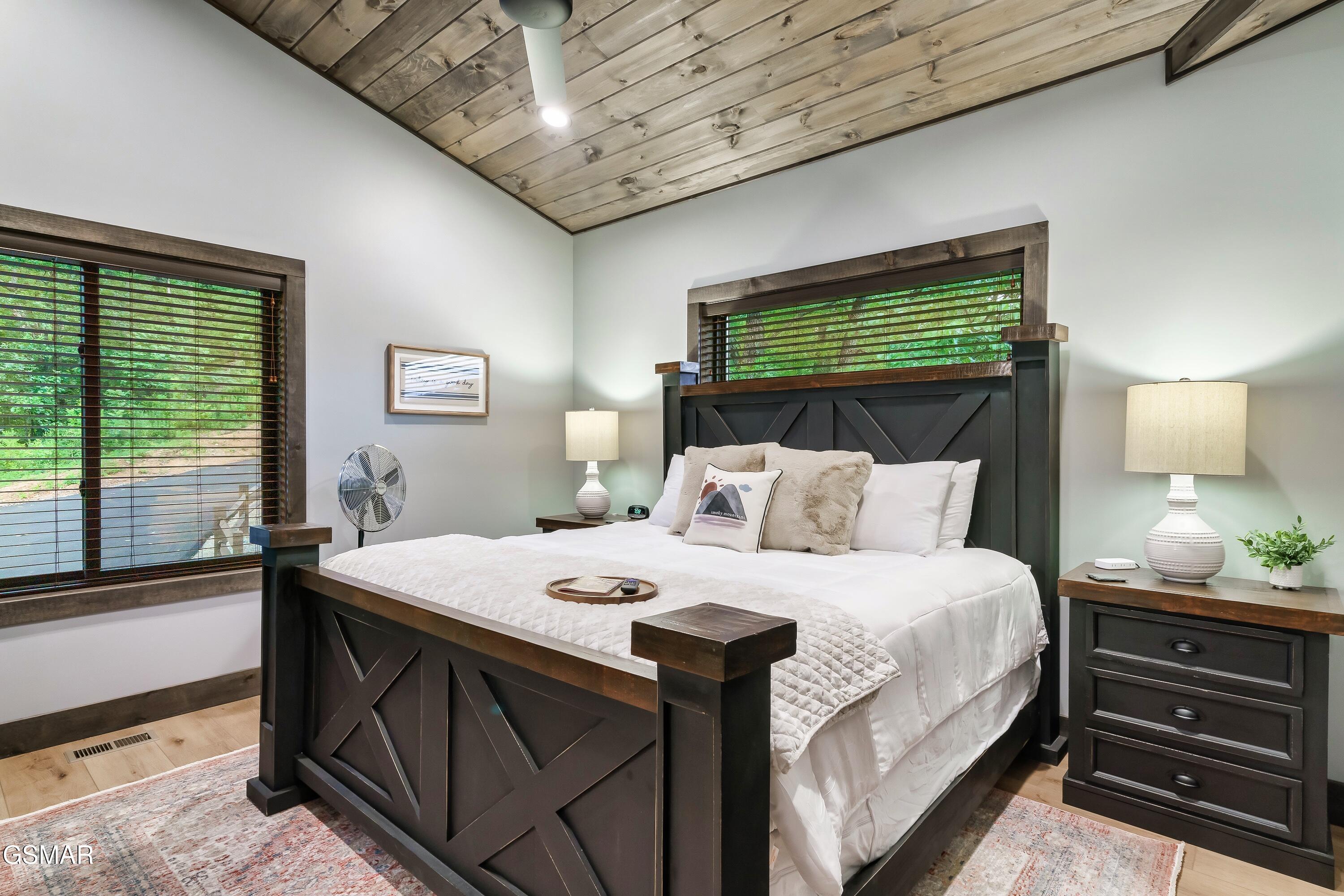 2420 Cove Mtn Lane Sevierville TN 37862