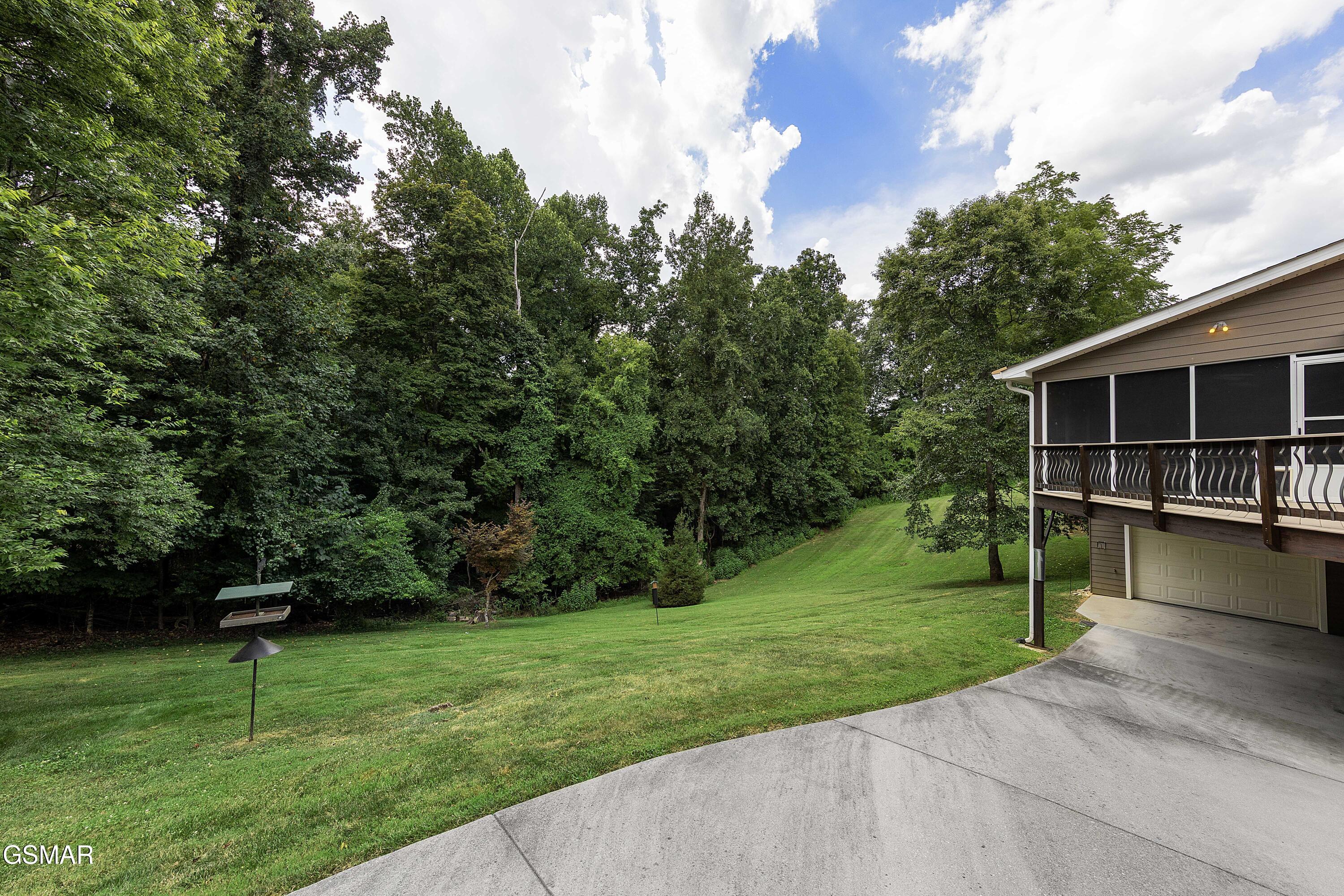 909 Claw Lane Kodak TN 37764