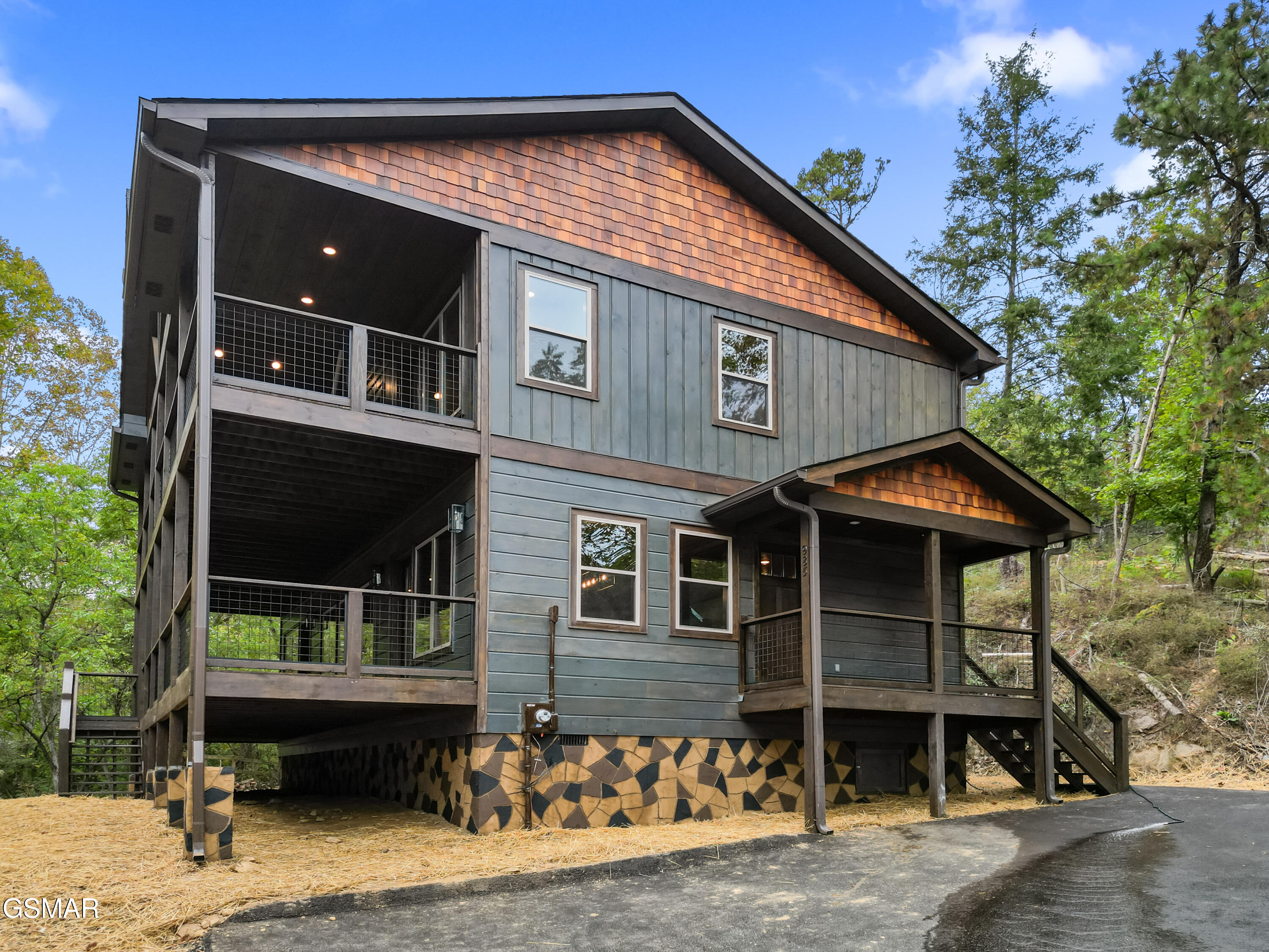 985 King Branch Road Sevierville TN 37876