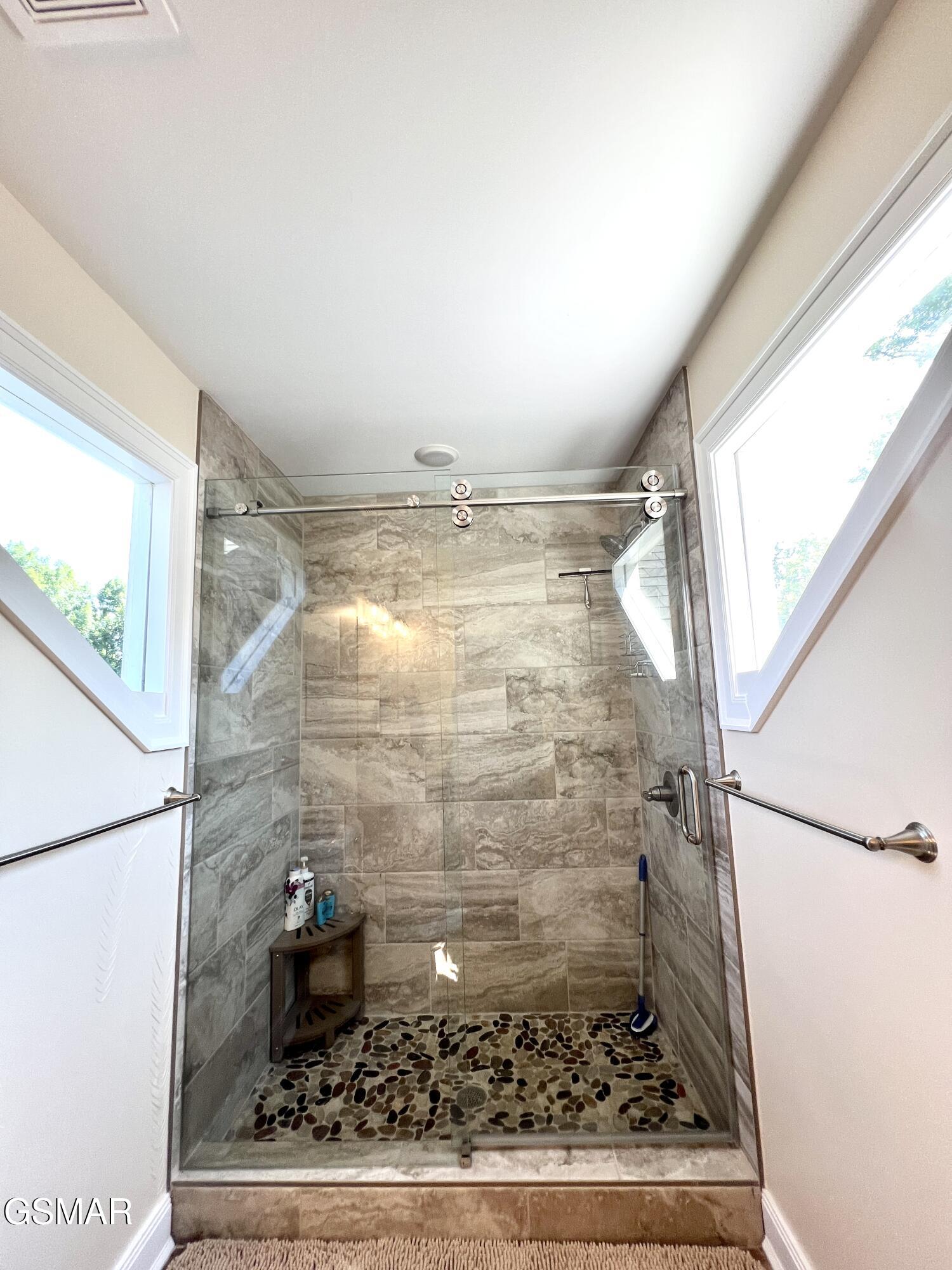 706 Fairgarden Circle Sevierville TN 37876