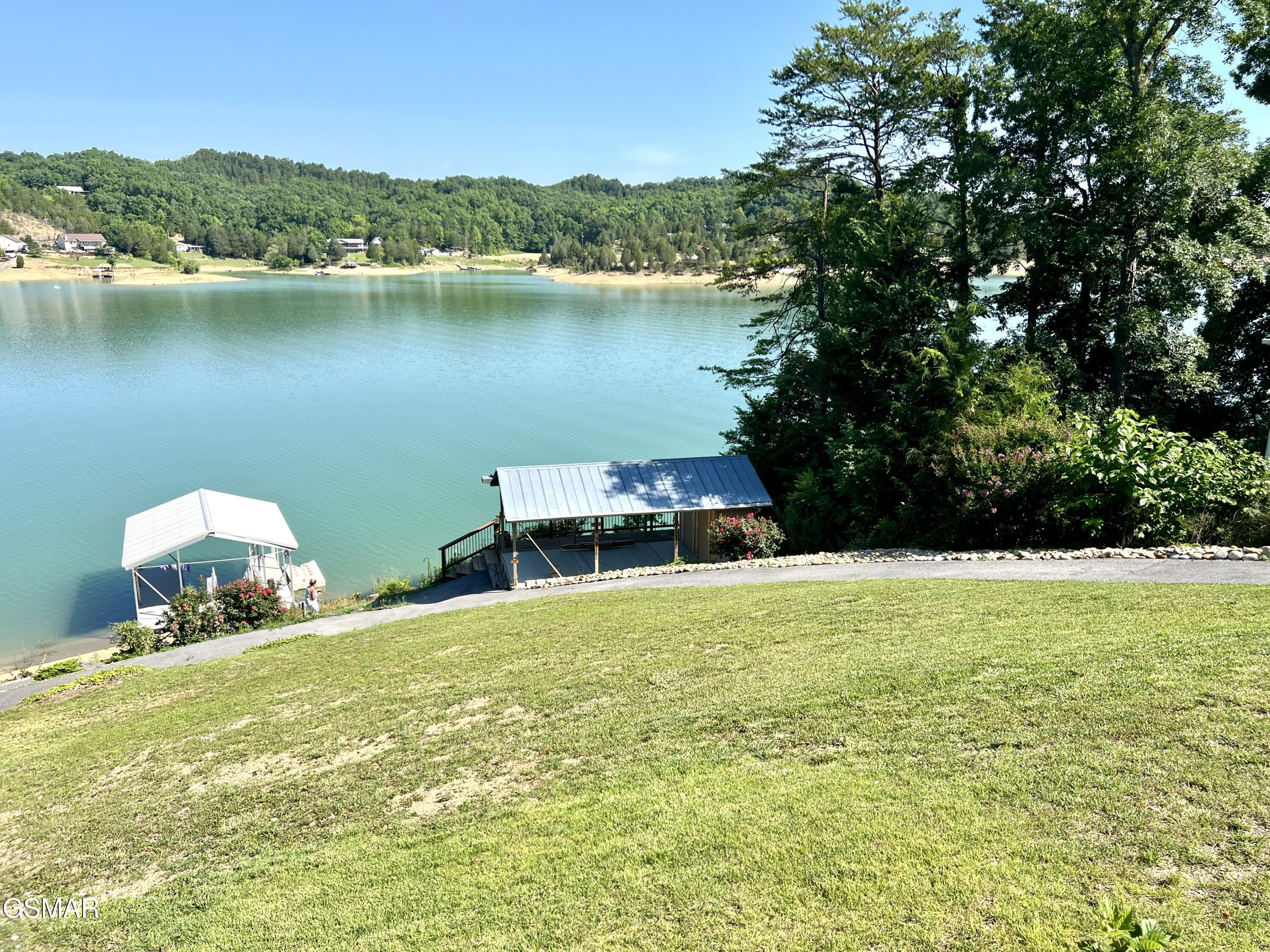 706 Fairgarden Circle Sevierville TN 37876
