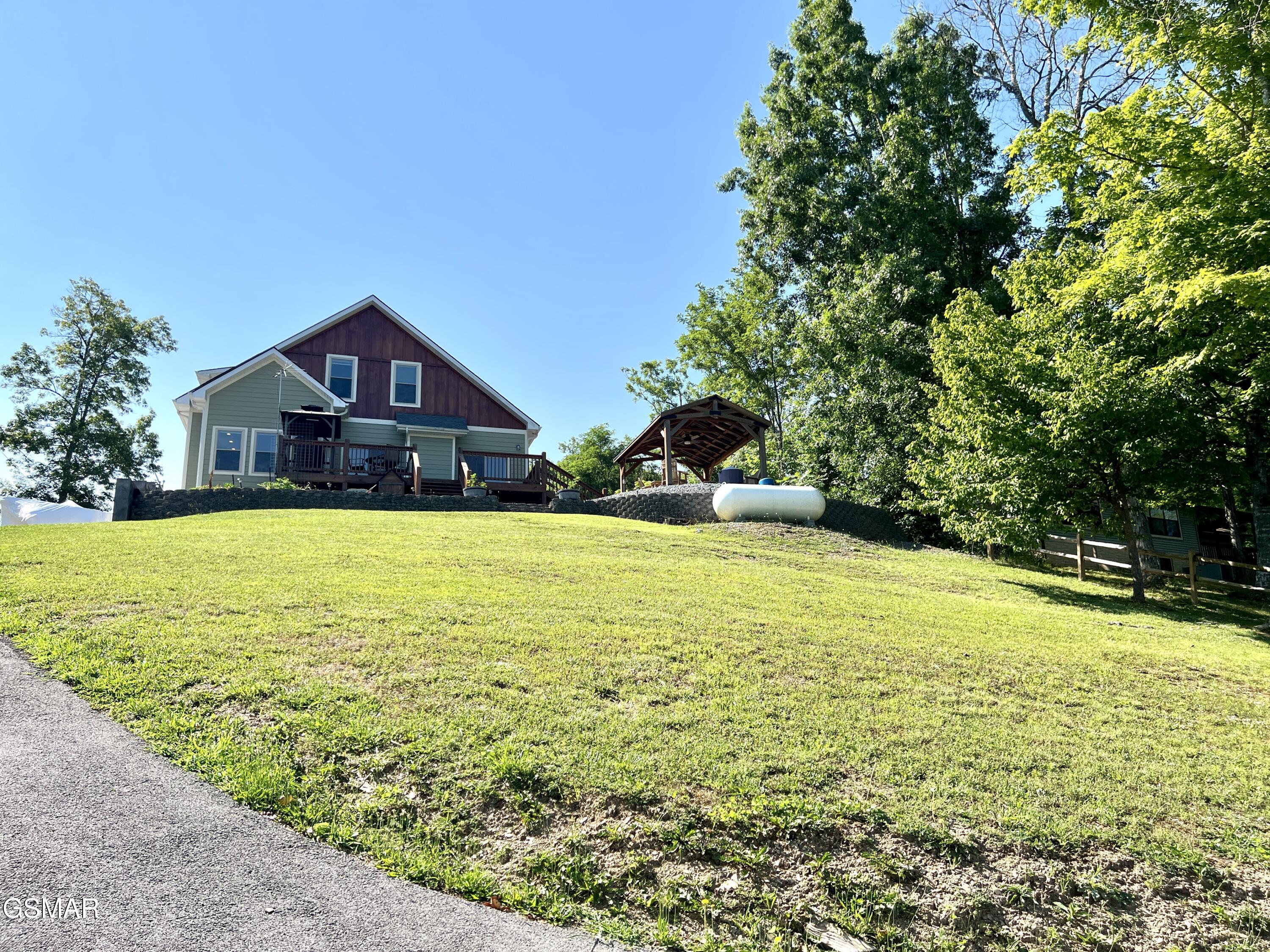 706 Fairgarden Circle Sevierville TN 37876