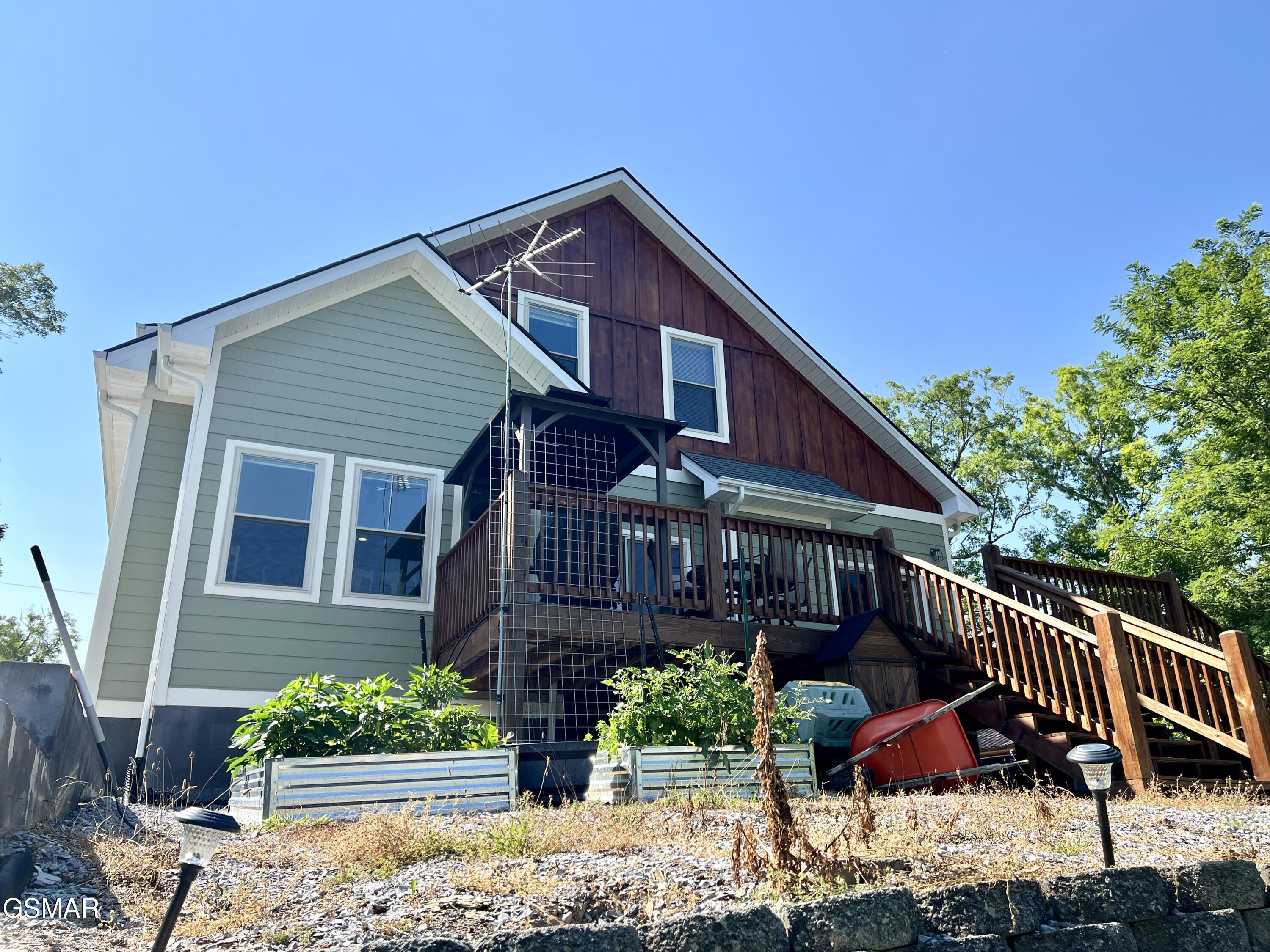 706 Fairgarden Circle Sevierville TN 37876