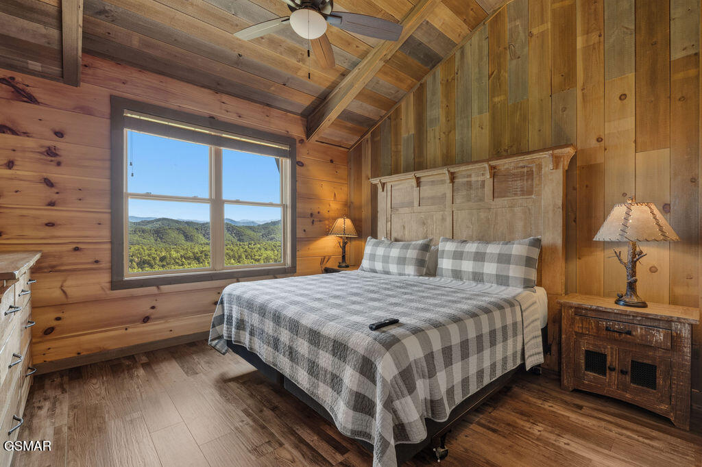 2470 Hackberry Drive Sevierville TN 37862