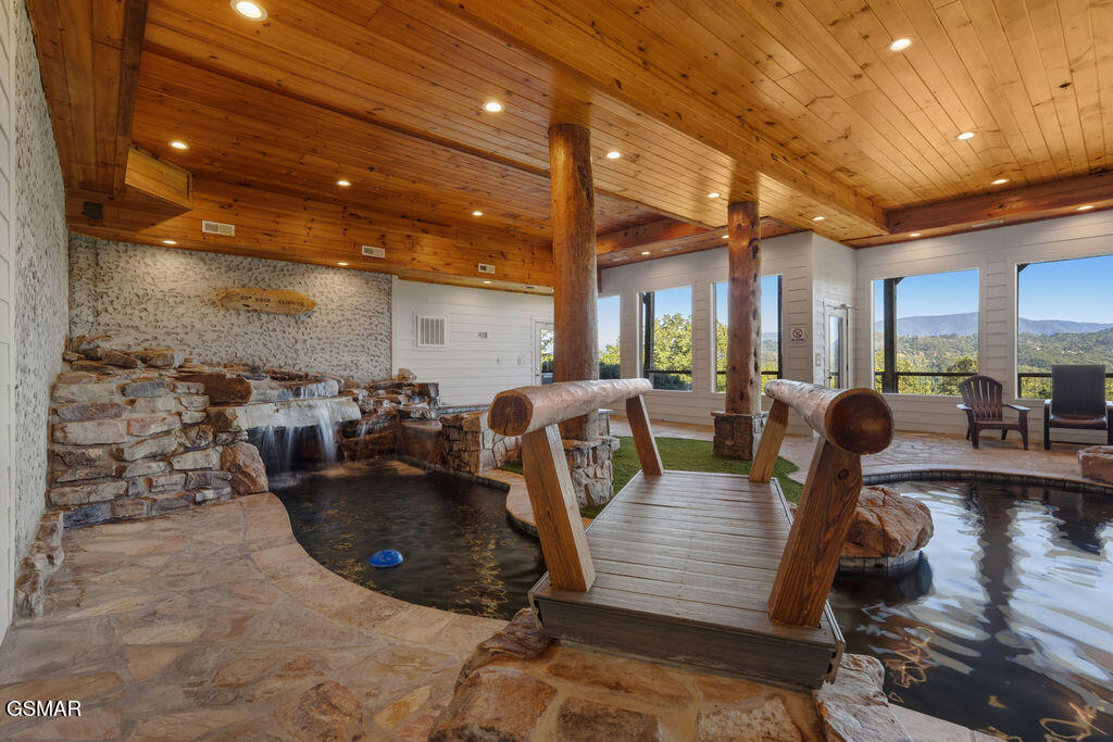 2470 Hackberry Drive Sevierville TN 37862