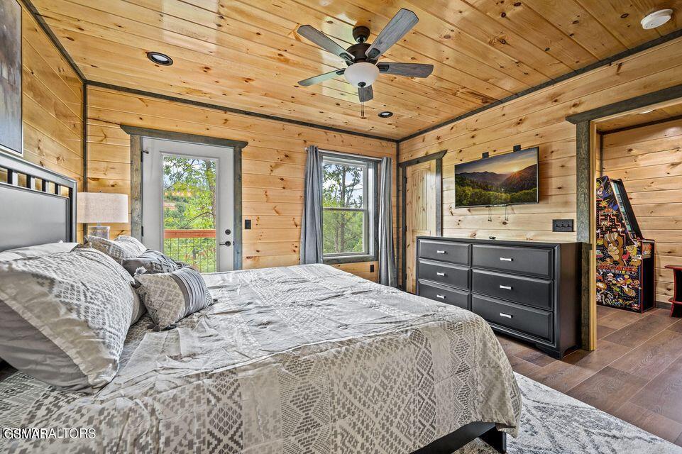 1864 Blue Tick Way Sevierville TN 37876