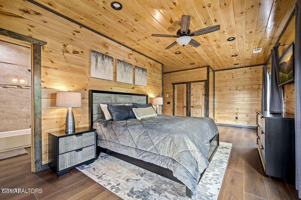 1864 Blue Tick Way Sevierville TN 37876