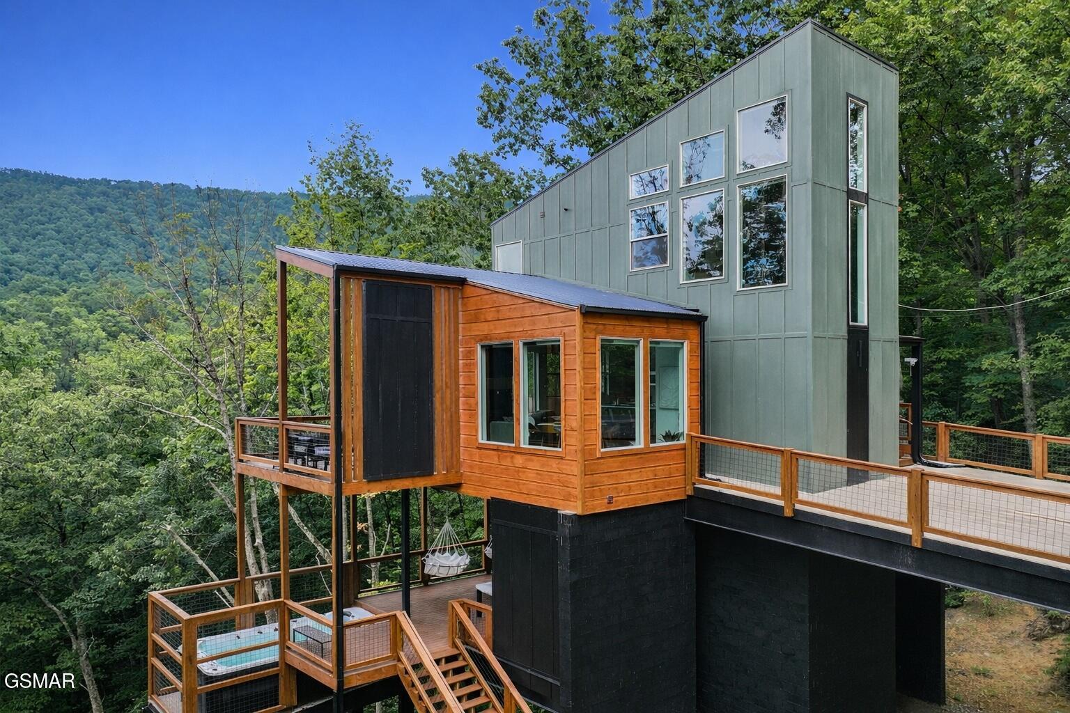803 Big Bear Ridge Road Gatlinburg TN 37738