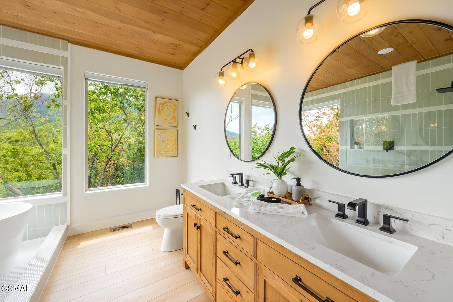 803 Big Bear Ridge Road Gatlinburg TN 37738