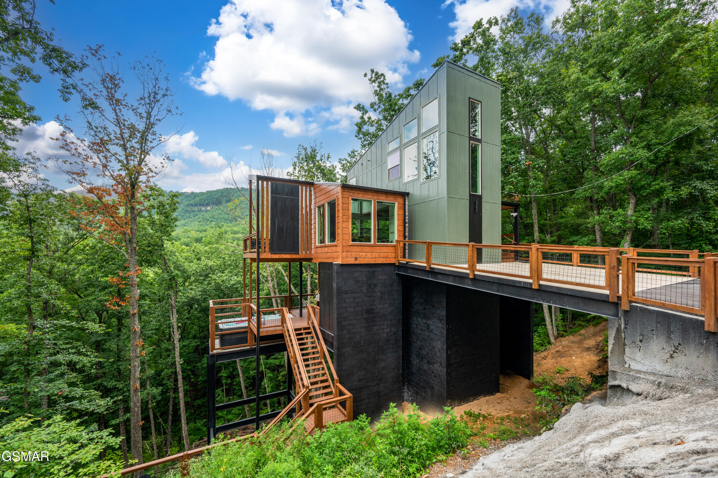 803 Big Bear Ridge Road Gatlinburg TN 37738