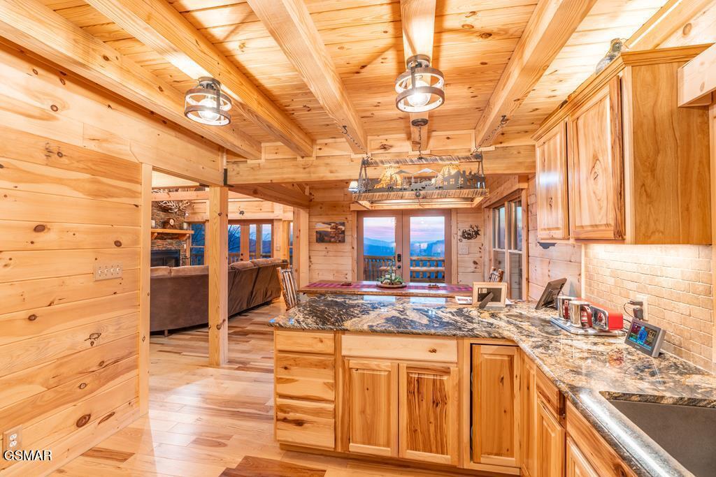 4015 Ravens Den Way Sevierville TN 37862