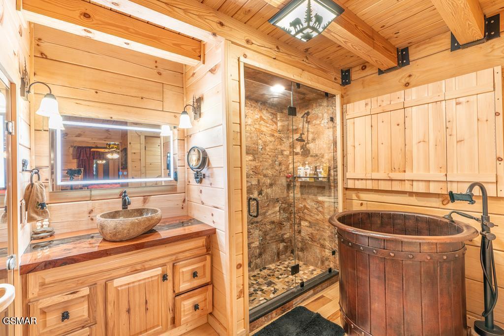 4015 Ravens Den Way Sevierville TN 37862