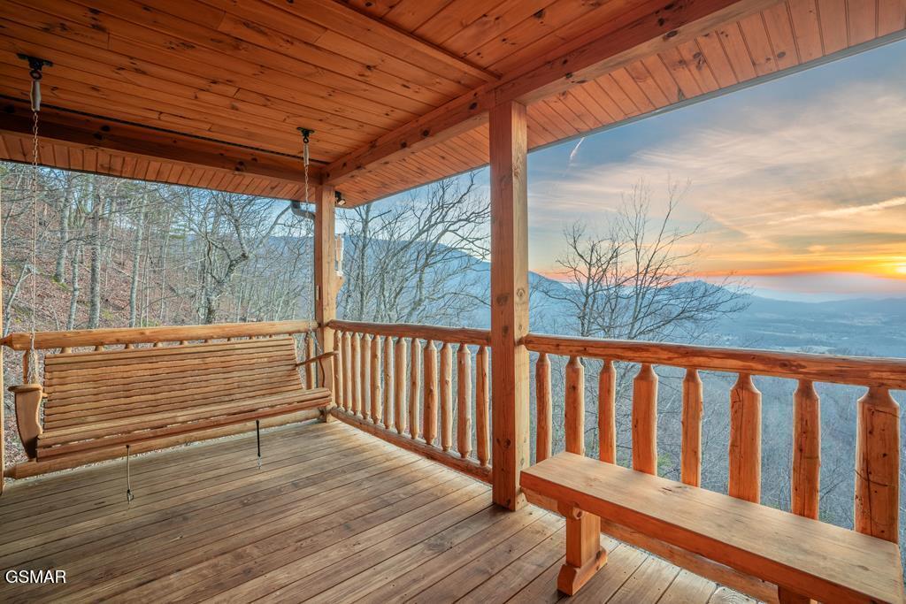 4015 Ravens Den Way Sevierville TN 37862