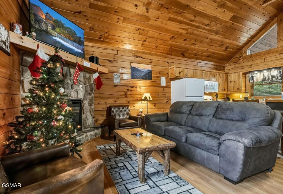 1781 Mountain Shadows Way Gatlinburg TN 37738