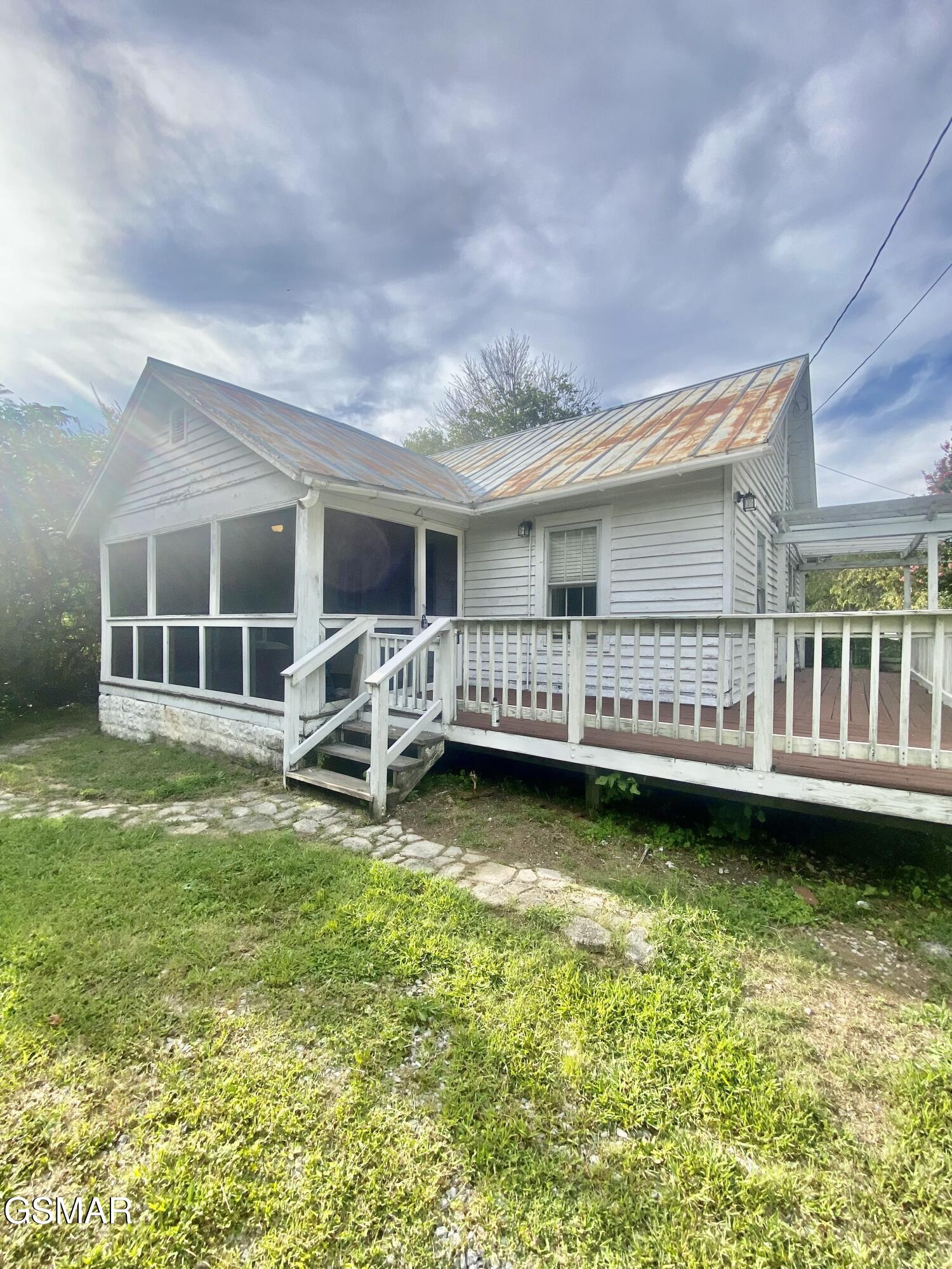 1825 Newman Town Road Sevierville TN 37862