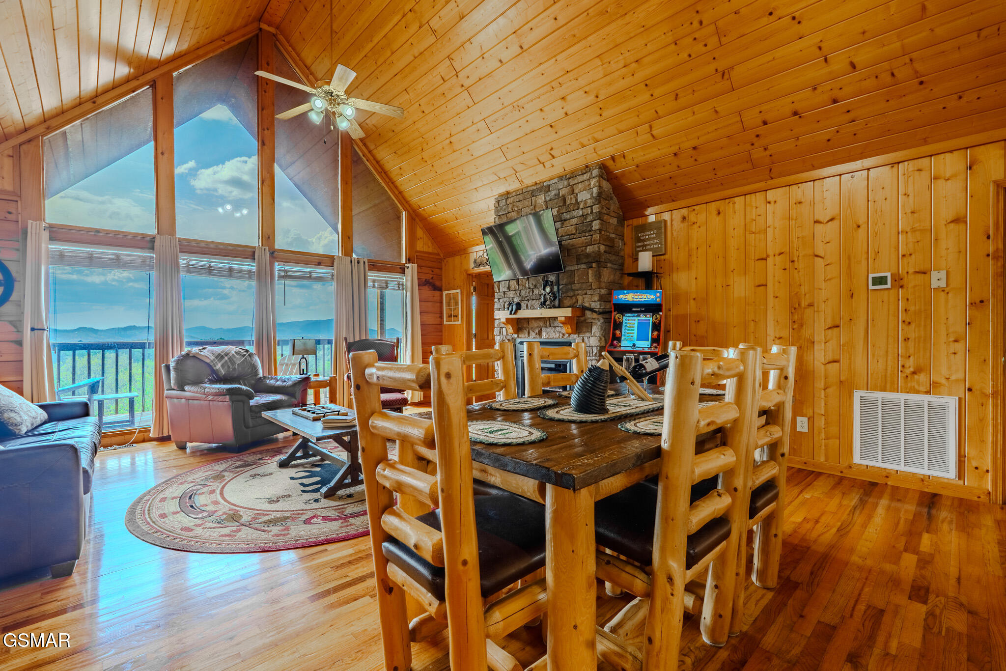 1650 Pinewood Way Sevierville TN 37862