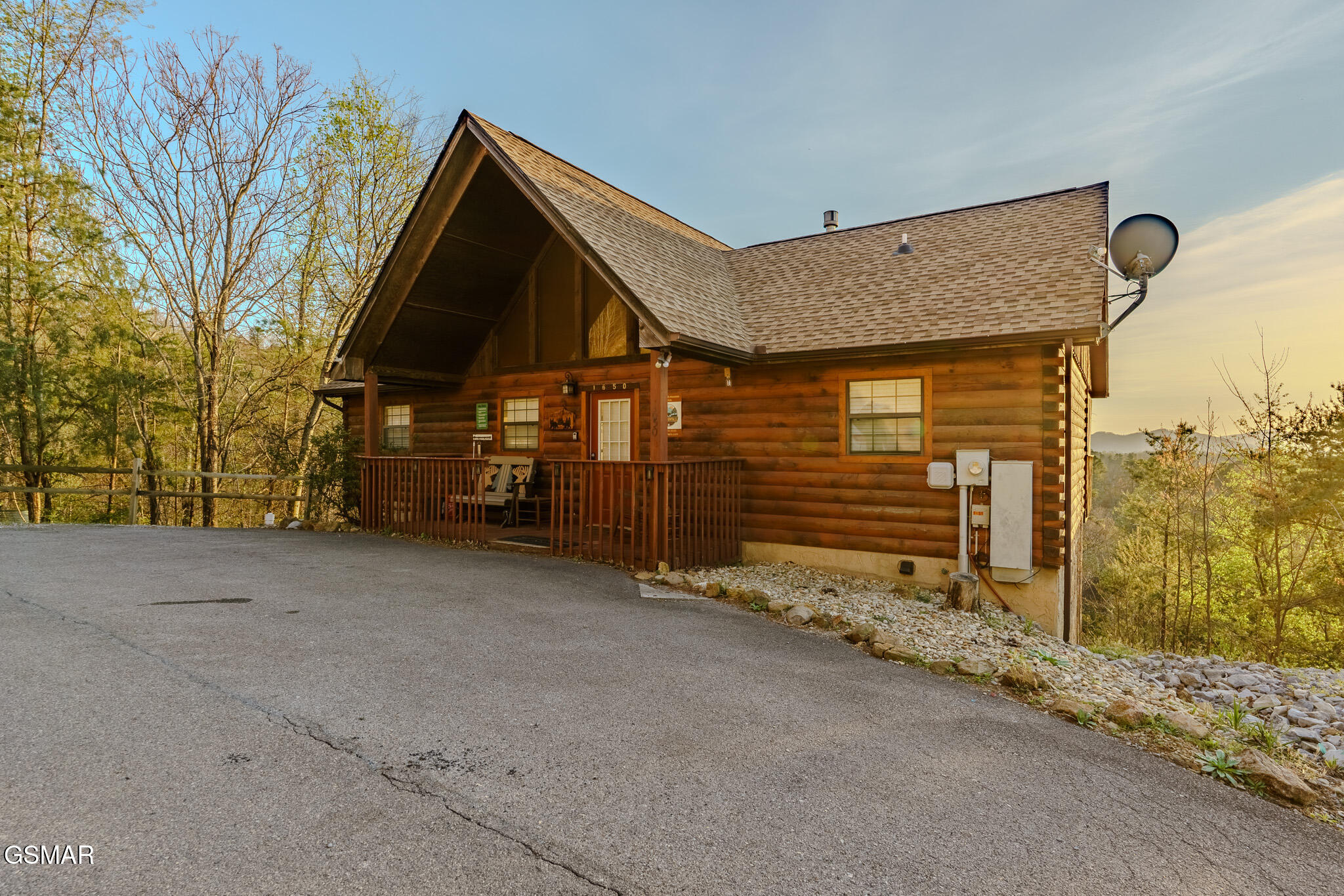 1650 Pinewood Way Sevierville TN 37862