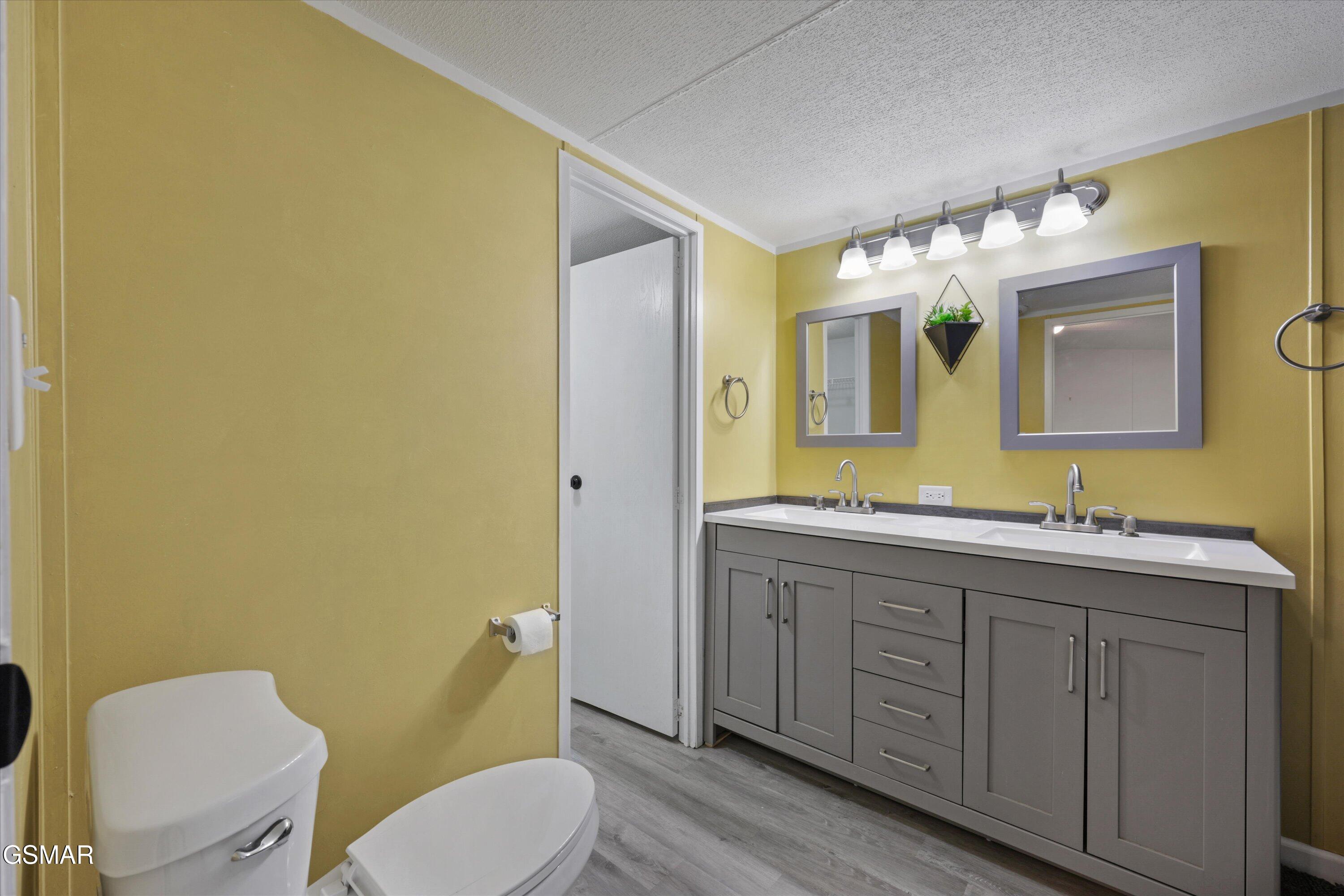 1729 Walnut Hill Lane Sevierville TN 37876
