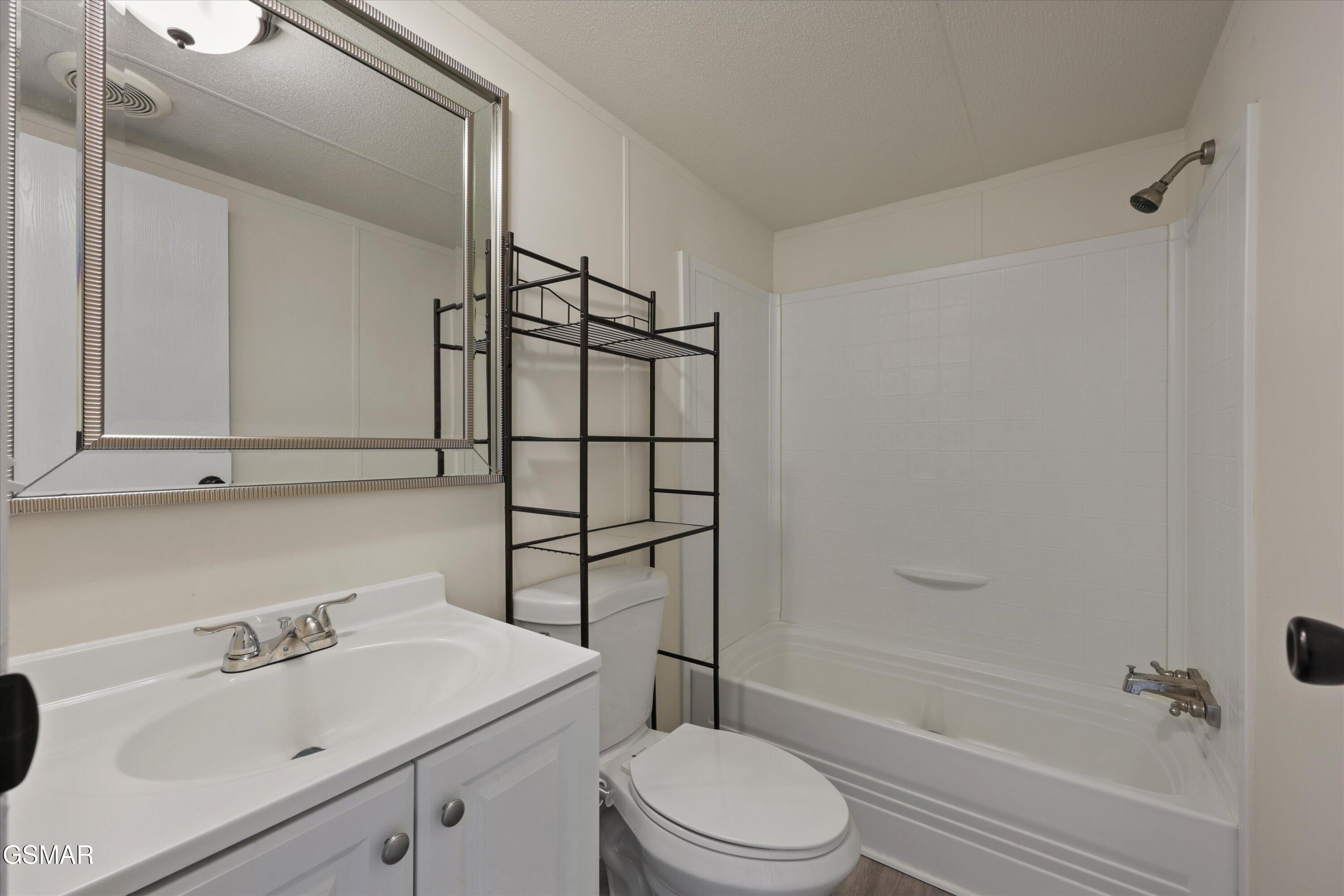 1729 Walnut Hill Lane Sevierville TN 37876