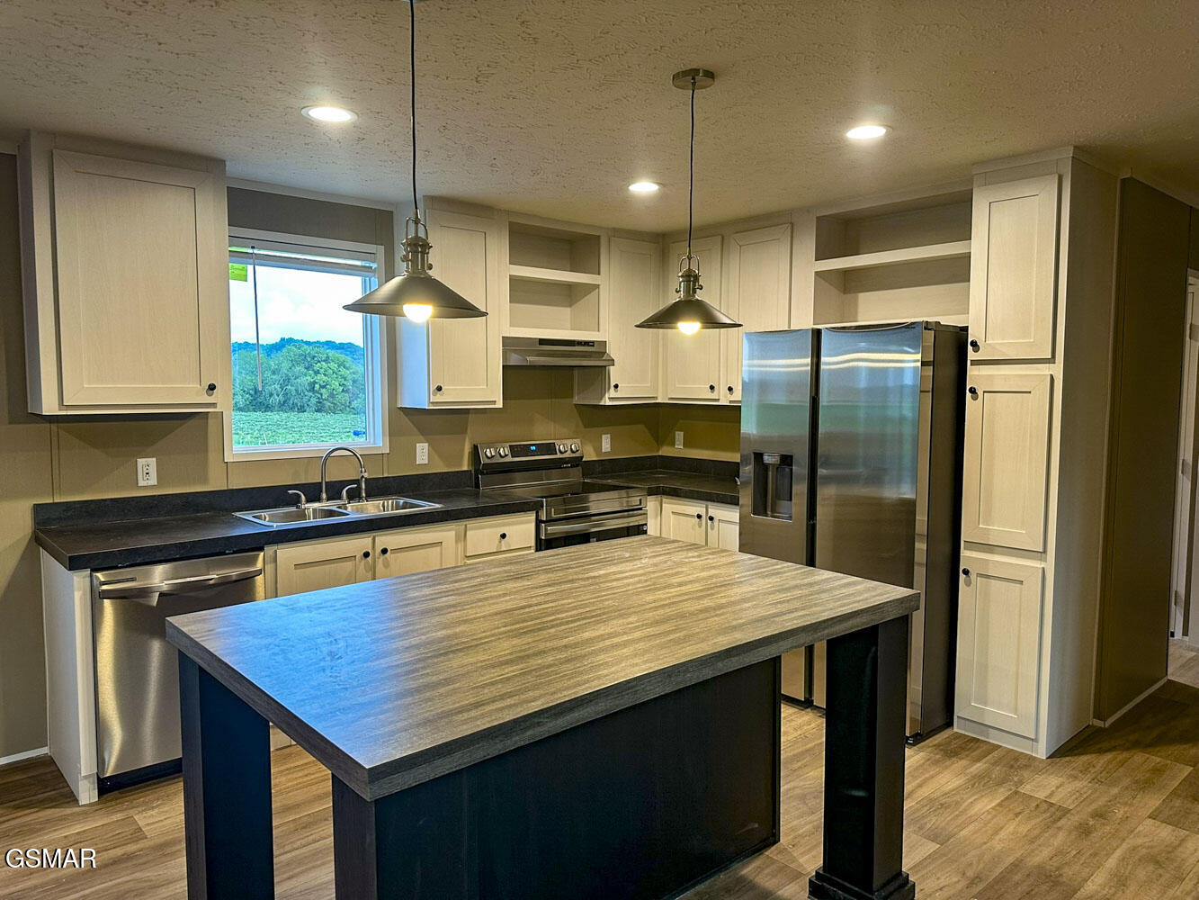 1555 River Path Morristown TN 37813