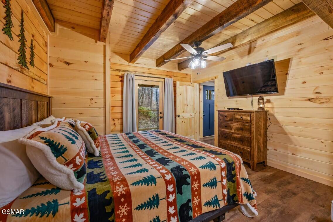 709 Spring Drive Gatlinburg TN 37738