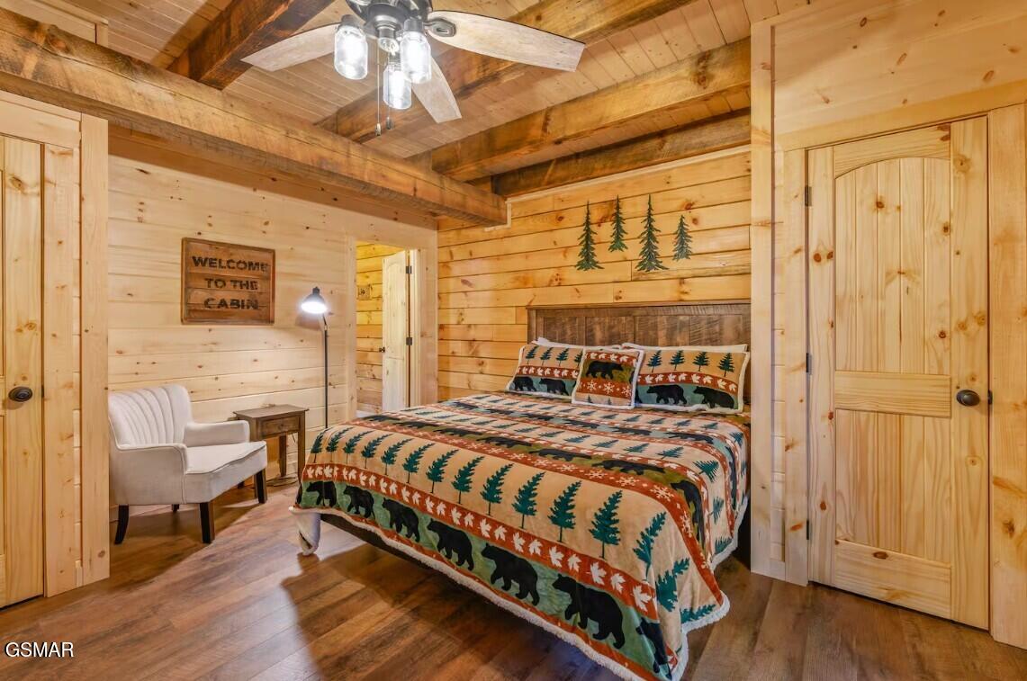 709 Spring Drive Gatlinburg TN 37738