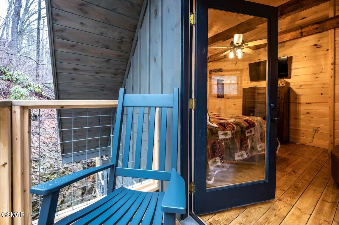 709 Spring Drive Gatlinburg TN 37738