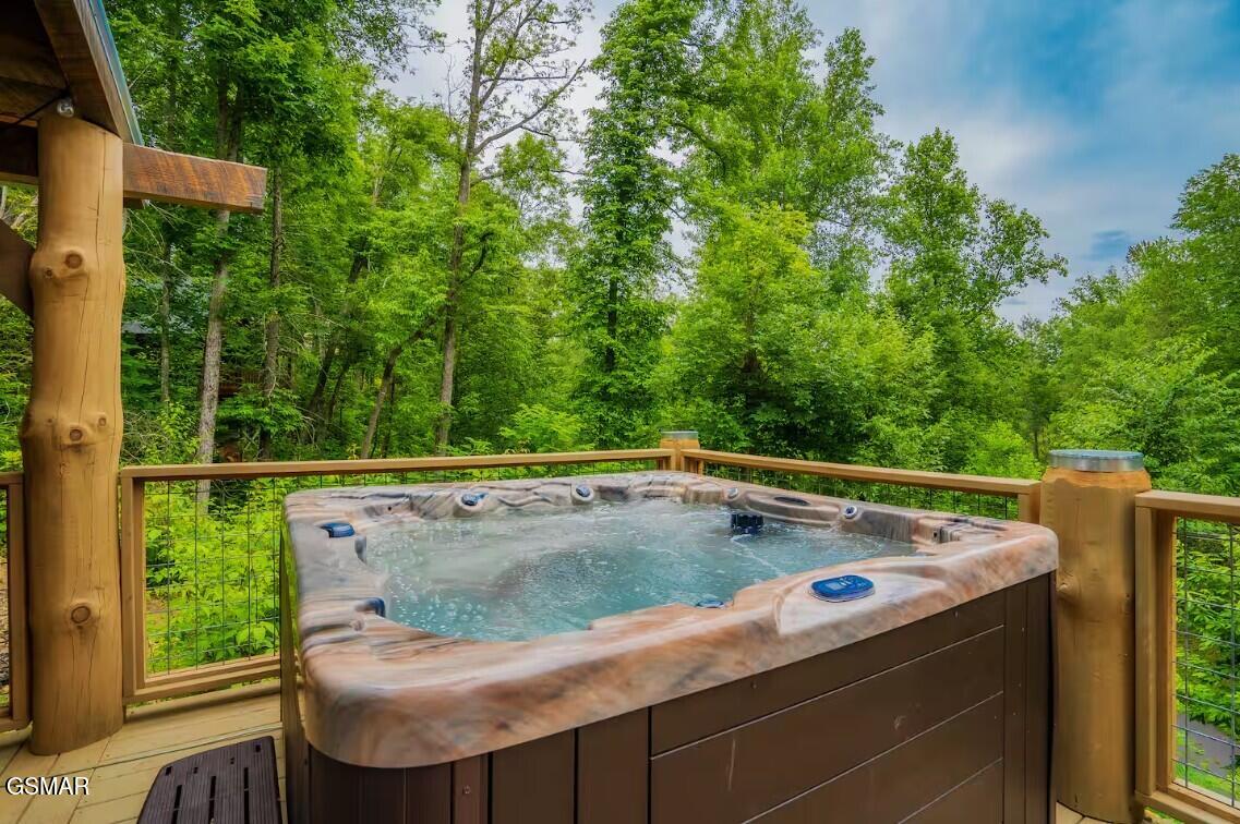 709 Spring Drive Gatlinburg TN 37738